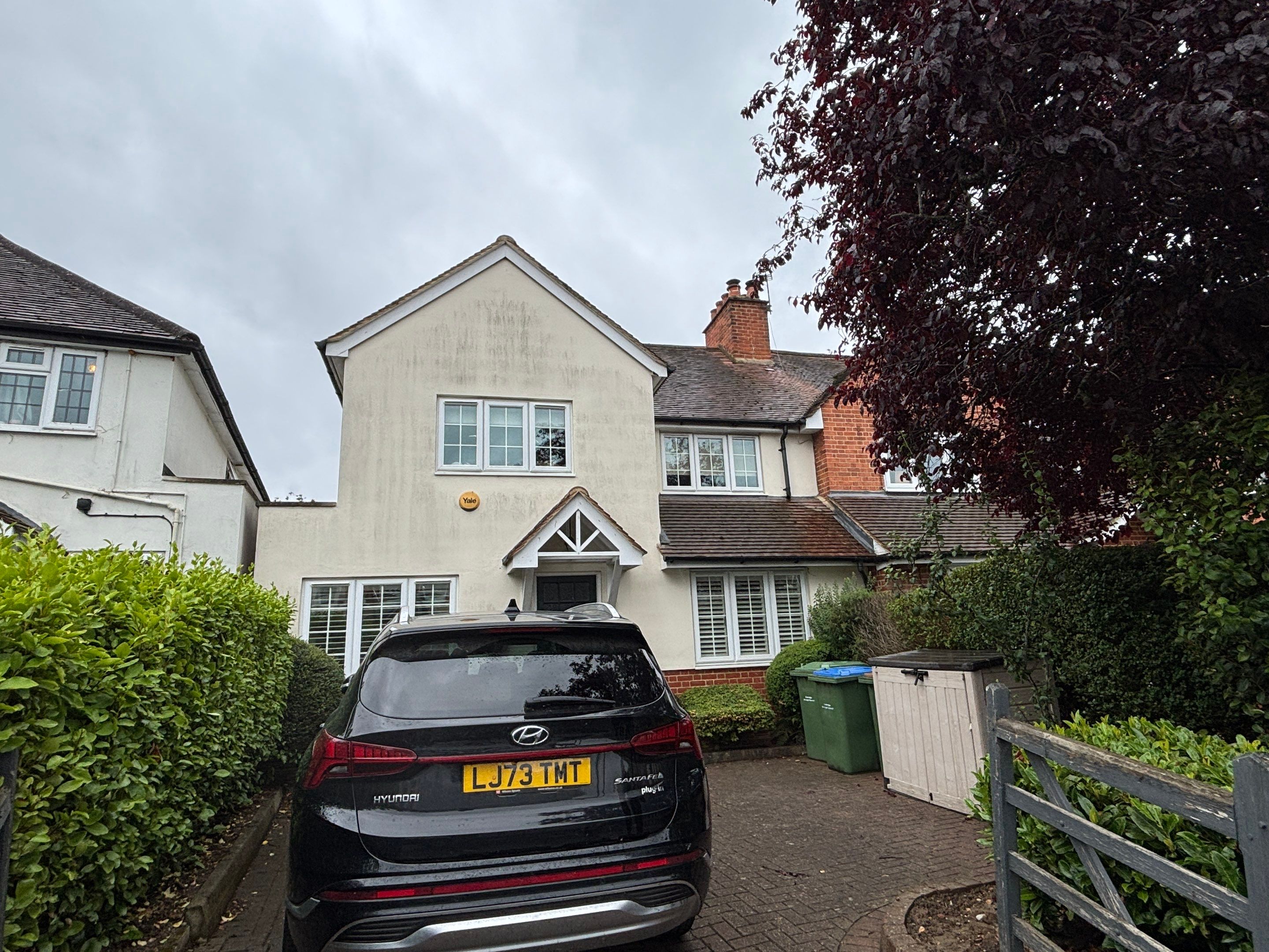Render Cleaning by Ges Exterior Cleaning ltd