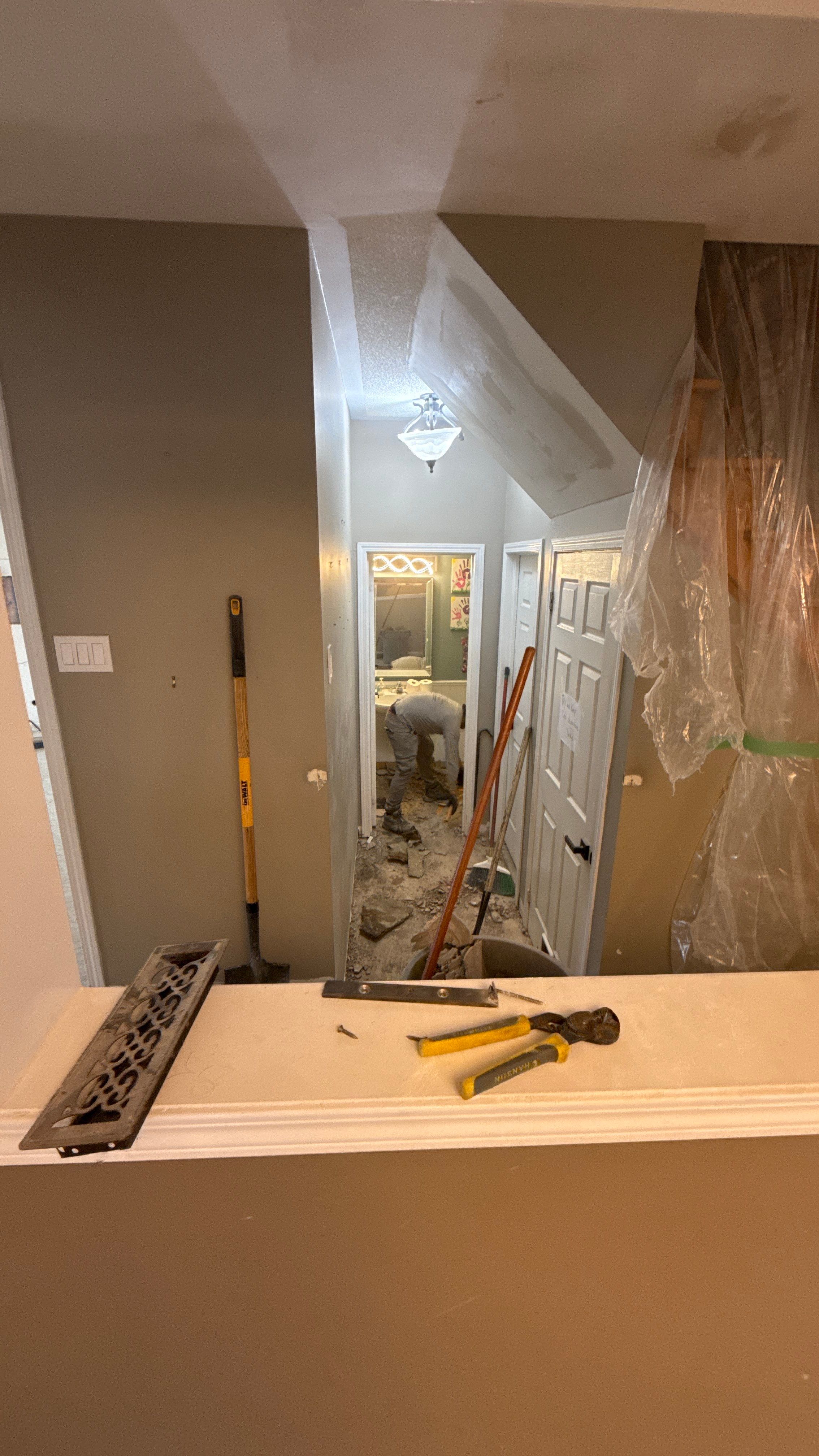 Bowmanville Main Floor Reno by Cornerstone Construction