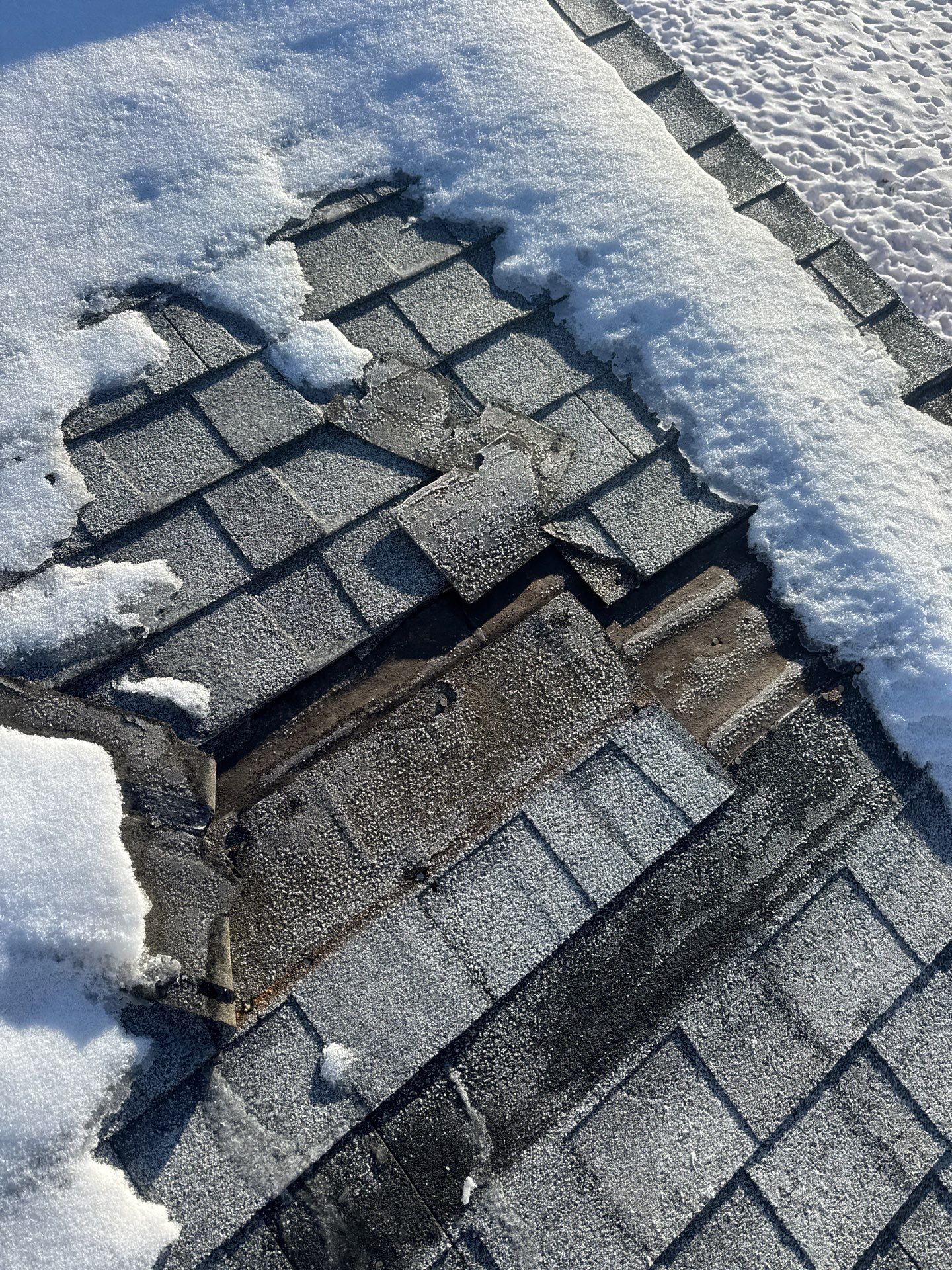Black Standing Seam Metal Roof Installation in Wenatchee by Alpine Roofing