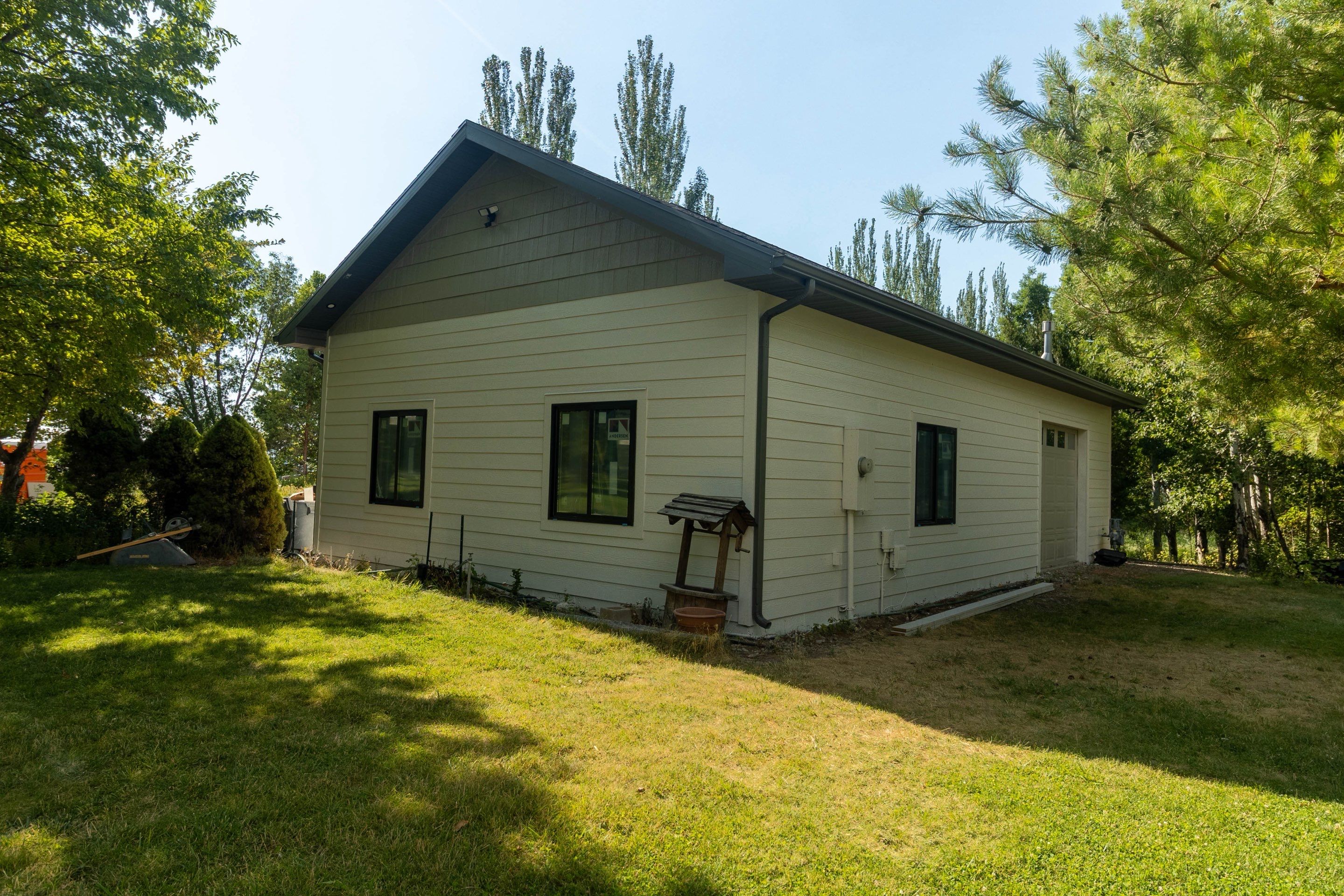 Schnek - Exterior by Garner Construction