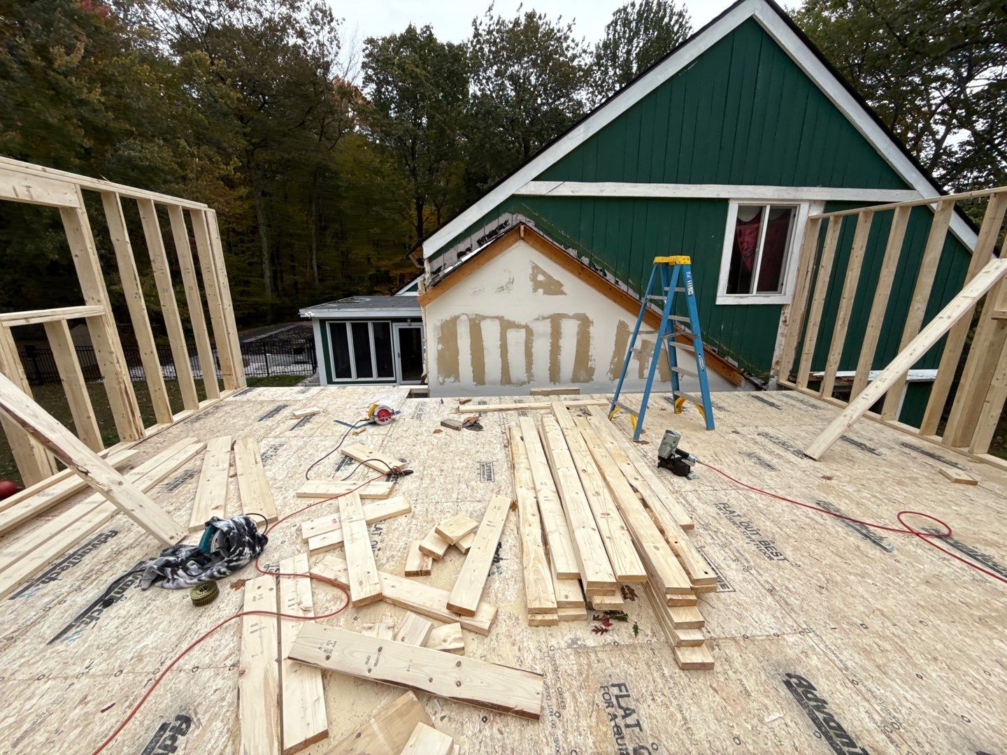 Custom ADU Construction with Vaulted In-Law Suite – LP SmartSide®, ZIP System® & Harvey® Windows by Sensible Home Solutions