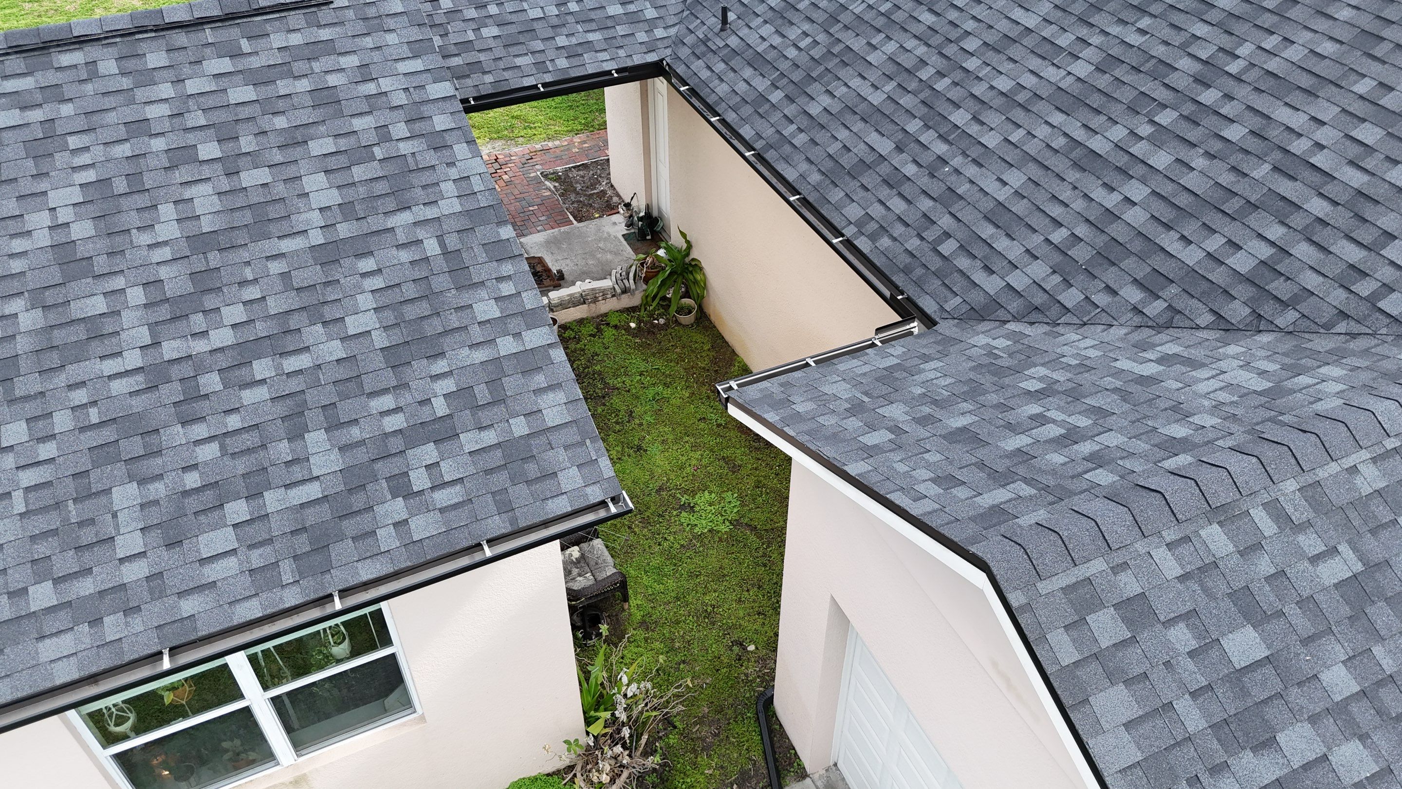Roof Replacement in Lithia, FL by Shingle Masters Roofing