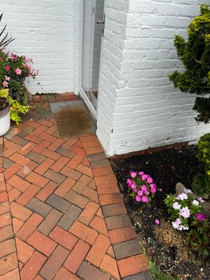 Lexington St • Westbury, NY 11590