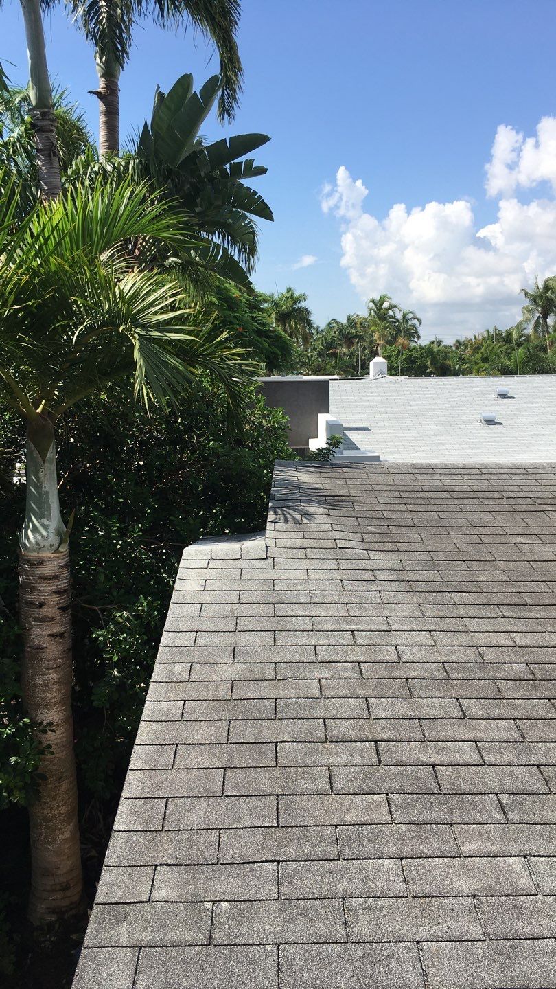 Metal Roof - Galvalume - Regal White by Istueta Roofing