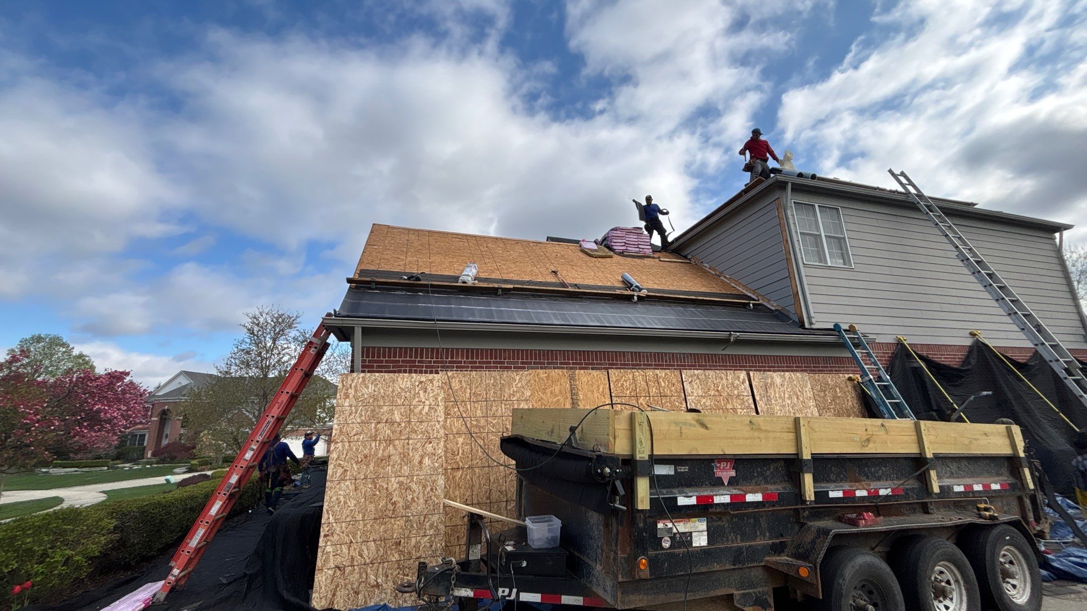 Roof Replacement using Owens Corning Onyx Black by 180 Contractors