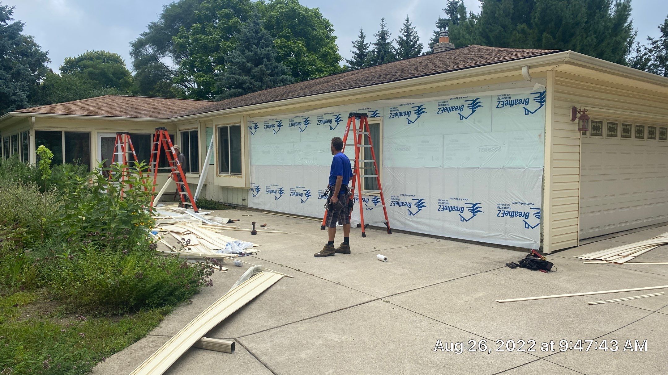Siding Replacement using CertainTeed Restoration Classic D5 by 180 Contractors