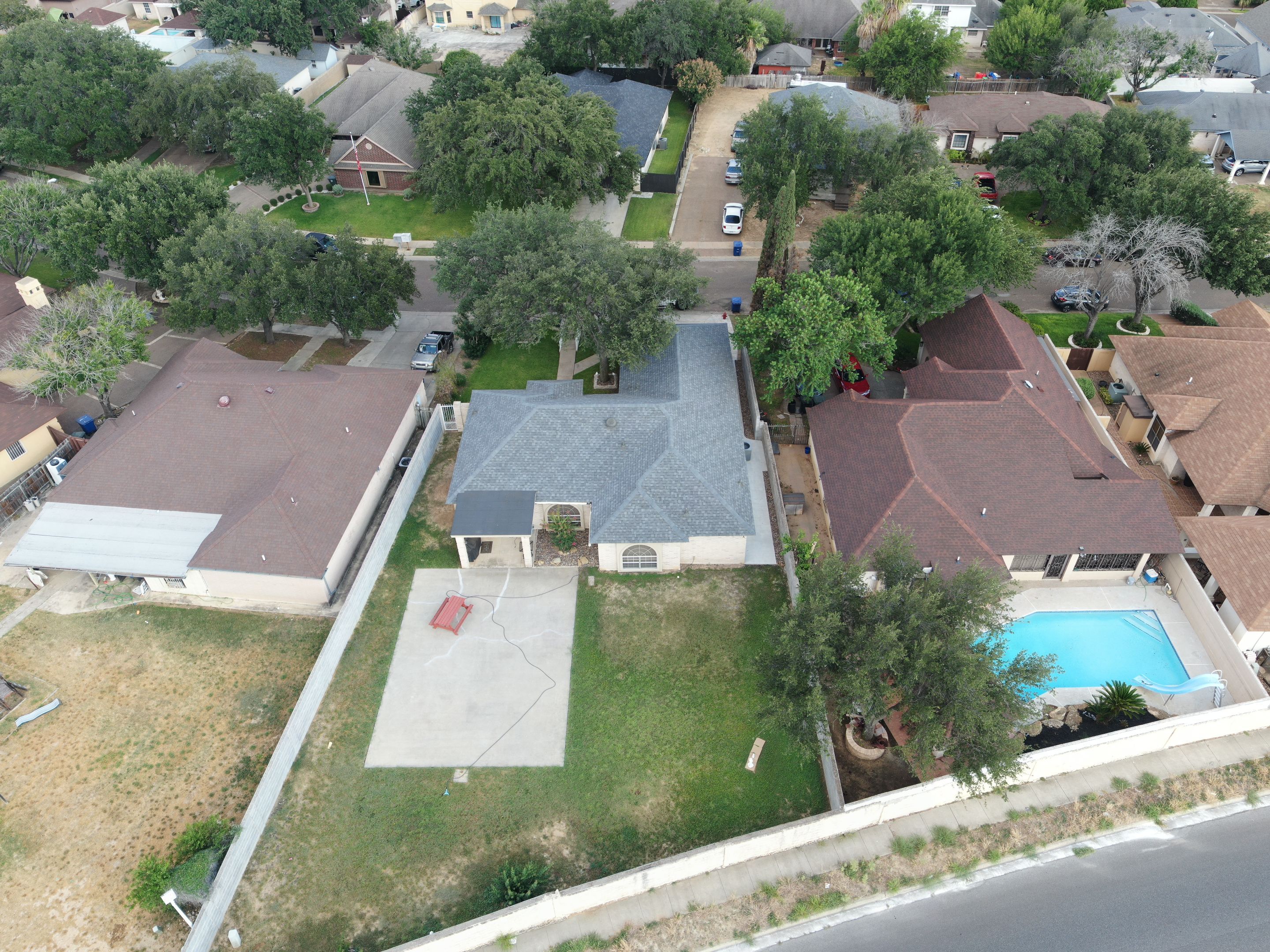 Residential Roofing Installation using Owens Corning - Oakridge by JM Flores Roofing & Construction, Inc