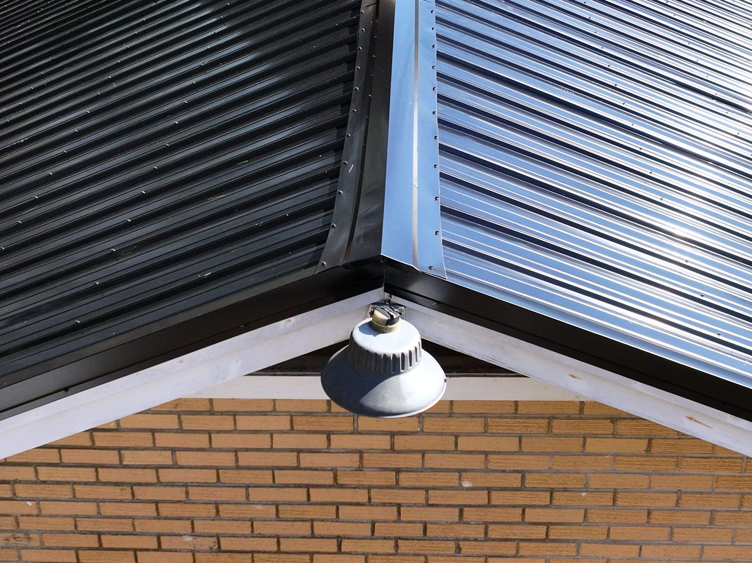 Cousins Residence by Omnia Roofing