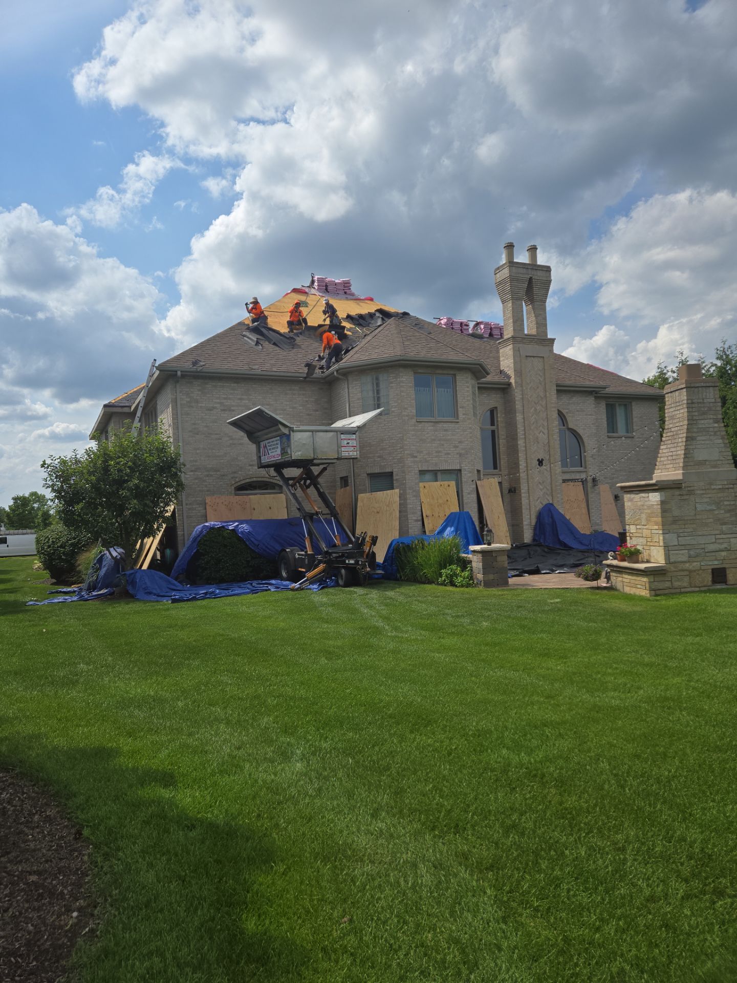 OC Duration Driftwood Shingles / New Gutters by A-Abel Roofing, Inc.