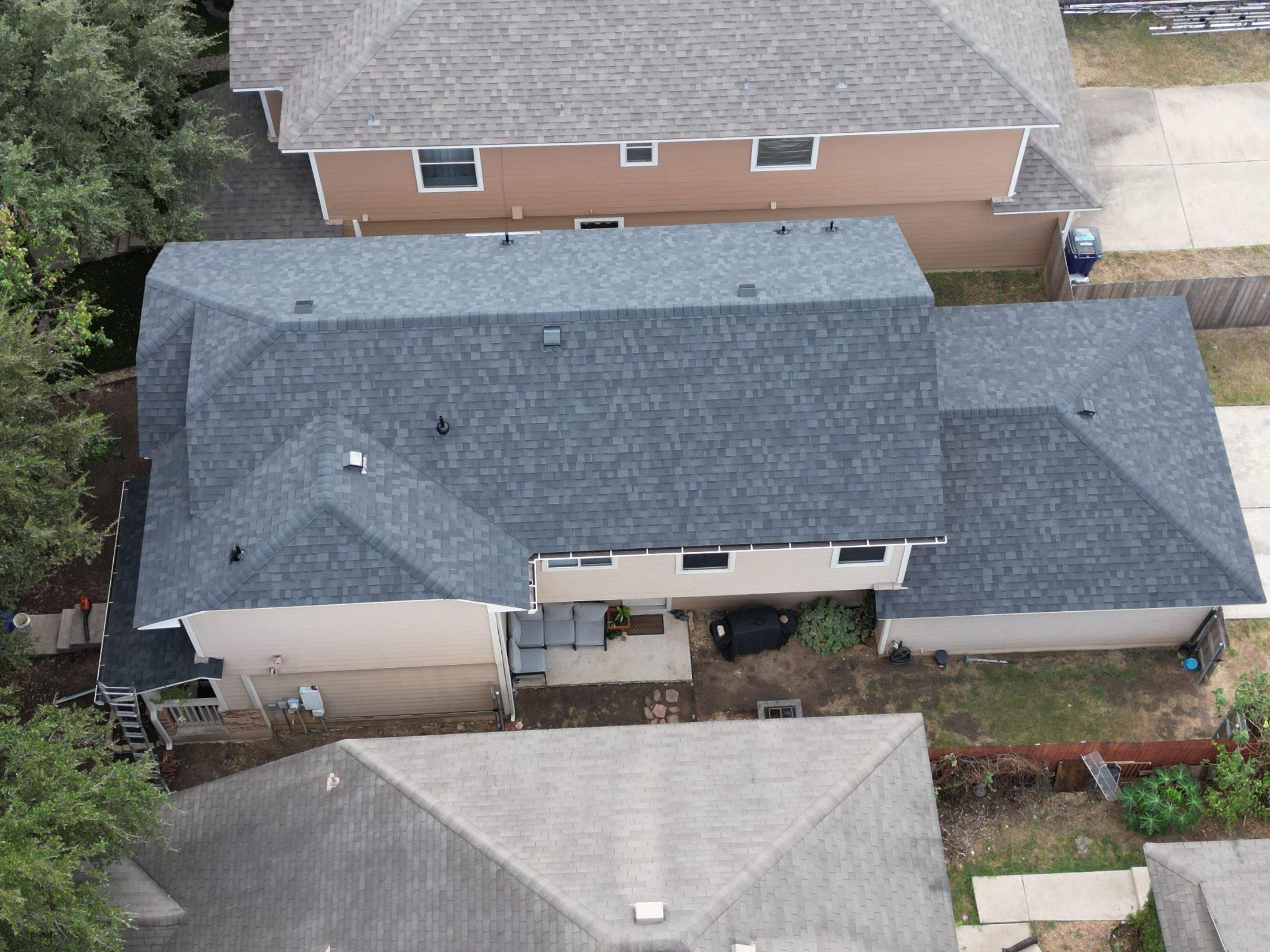 Onyx Black - TruDefinition Duration by RoofsOnly.com