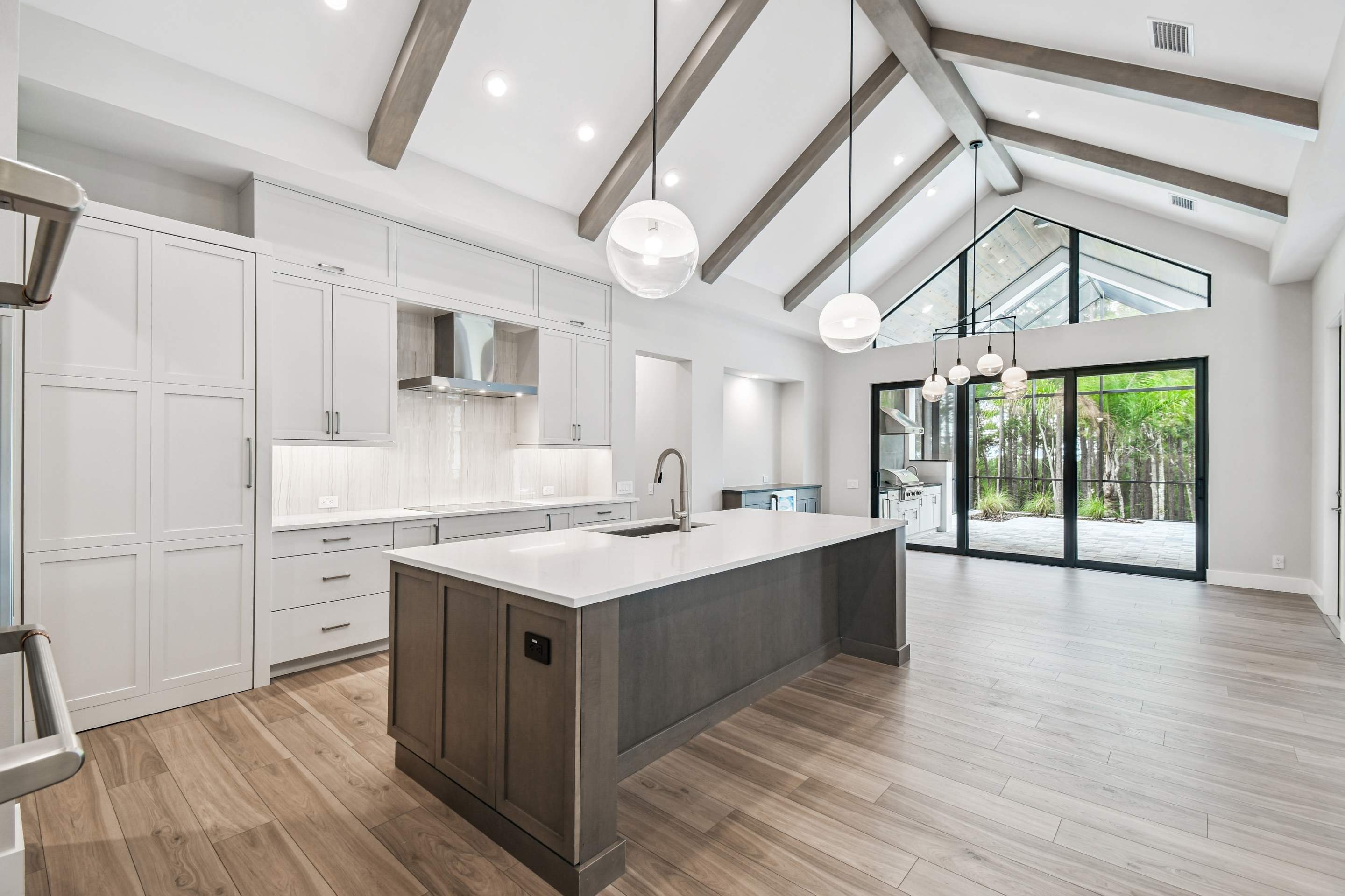 Custom Obsidian by Lyons Heritage Tampa, LLC