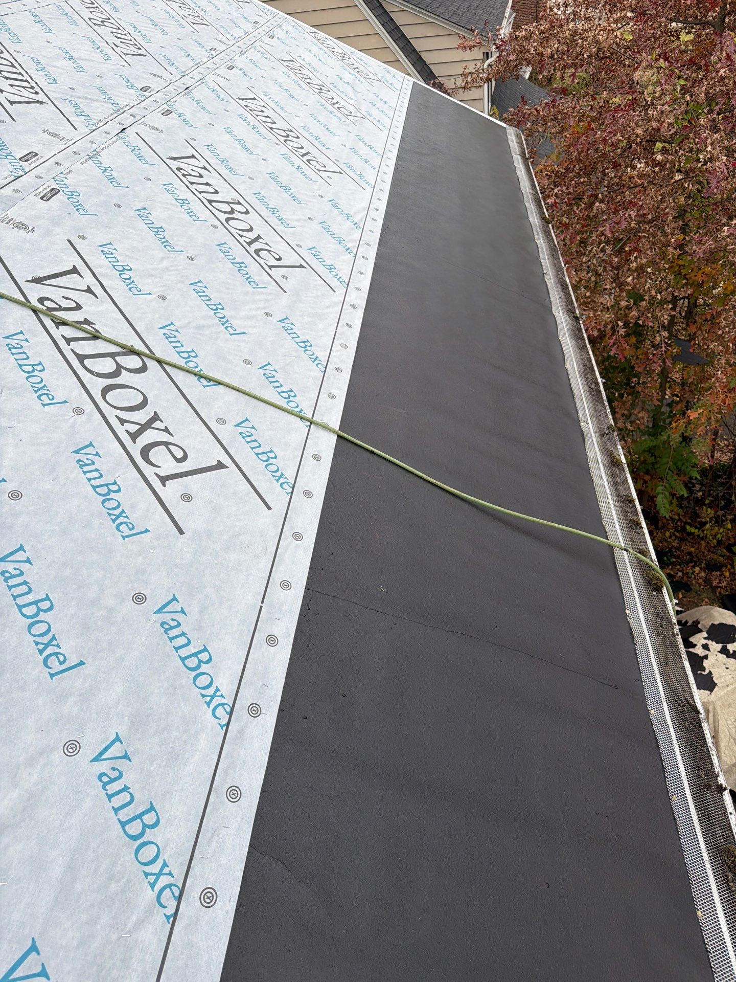 Residential Roofing Installation using GAF Timberline HDZ Charcoal by Rainstoppers Roofing