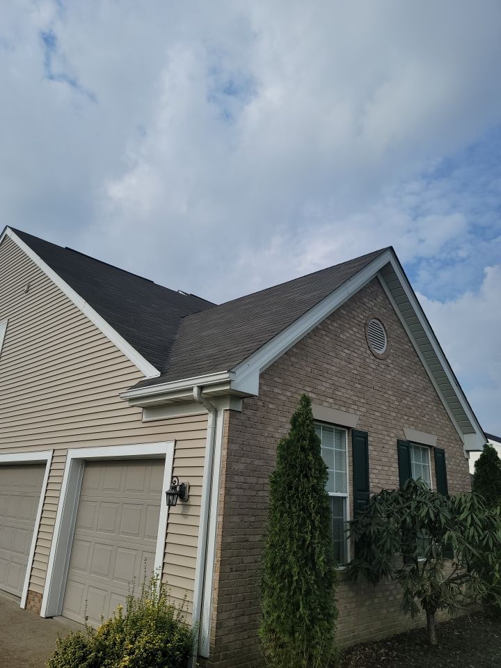 ATLAS PINNACLE COLOR: BURNT HICKORY DRIP EDGE: WHITE by Eagle Eye Roofing
