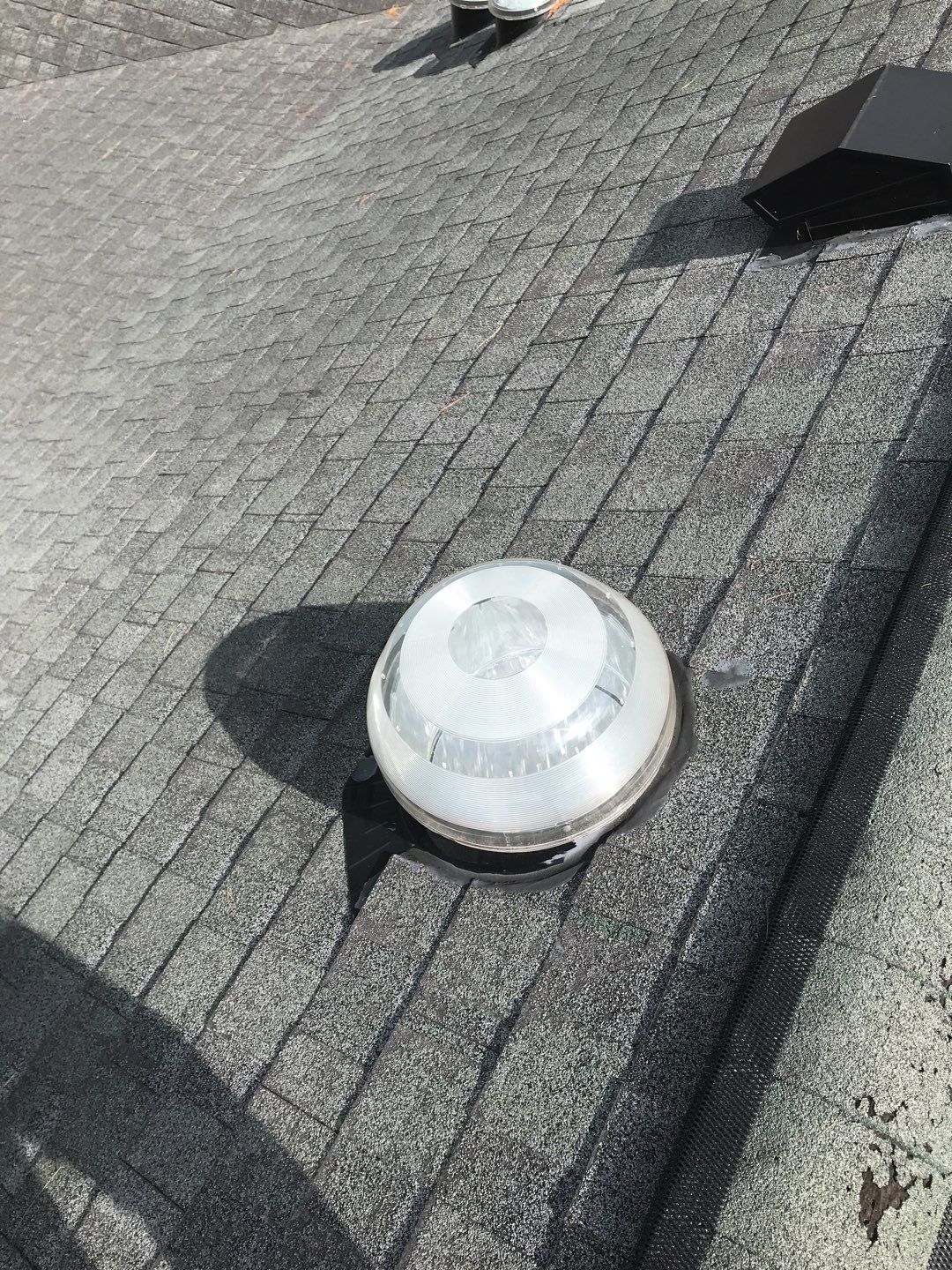 Residential Roofing Installation using Vic West Cedar Creek Shake by 4Ever Metal Roofing