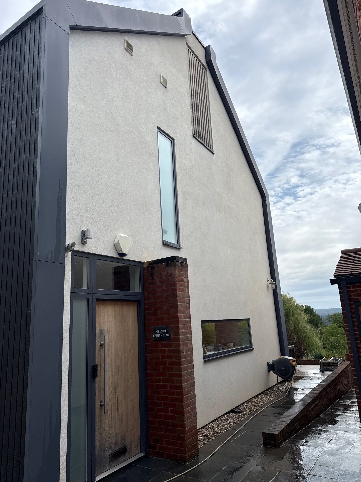 Render Cleaning by Ges Exterior Cleaning ltd