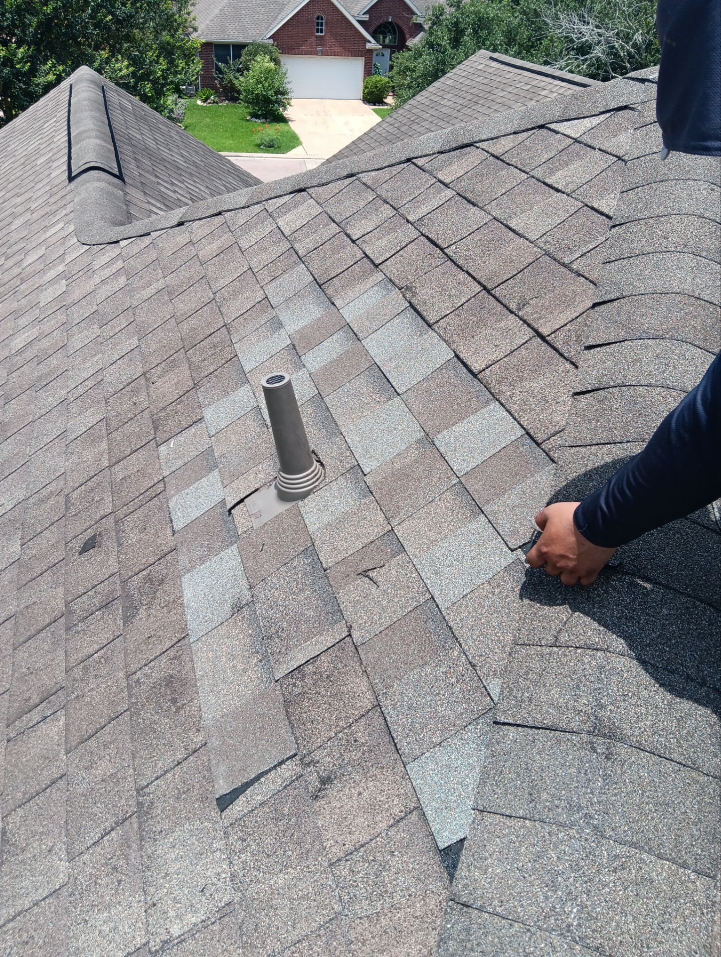 Hail Damage using Owen's Corning Duration (Lifetime) Shingles by Roof Repair Company