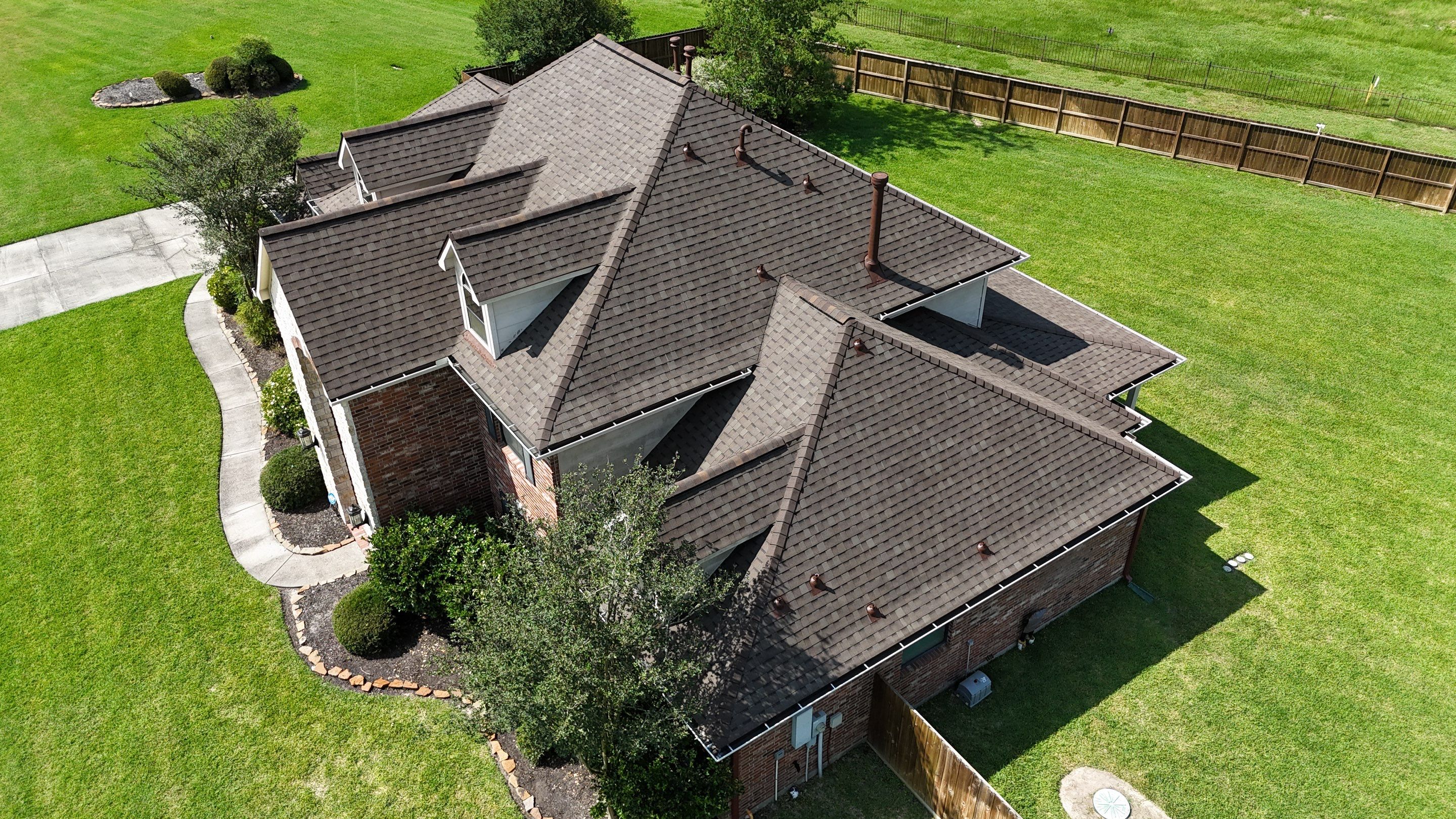 Huffman Roof Installation using Atlas Pinnacle Pristine by Modern BYLT Roofing & Construction