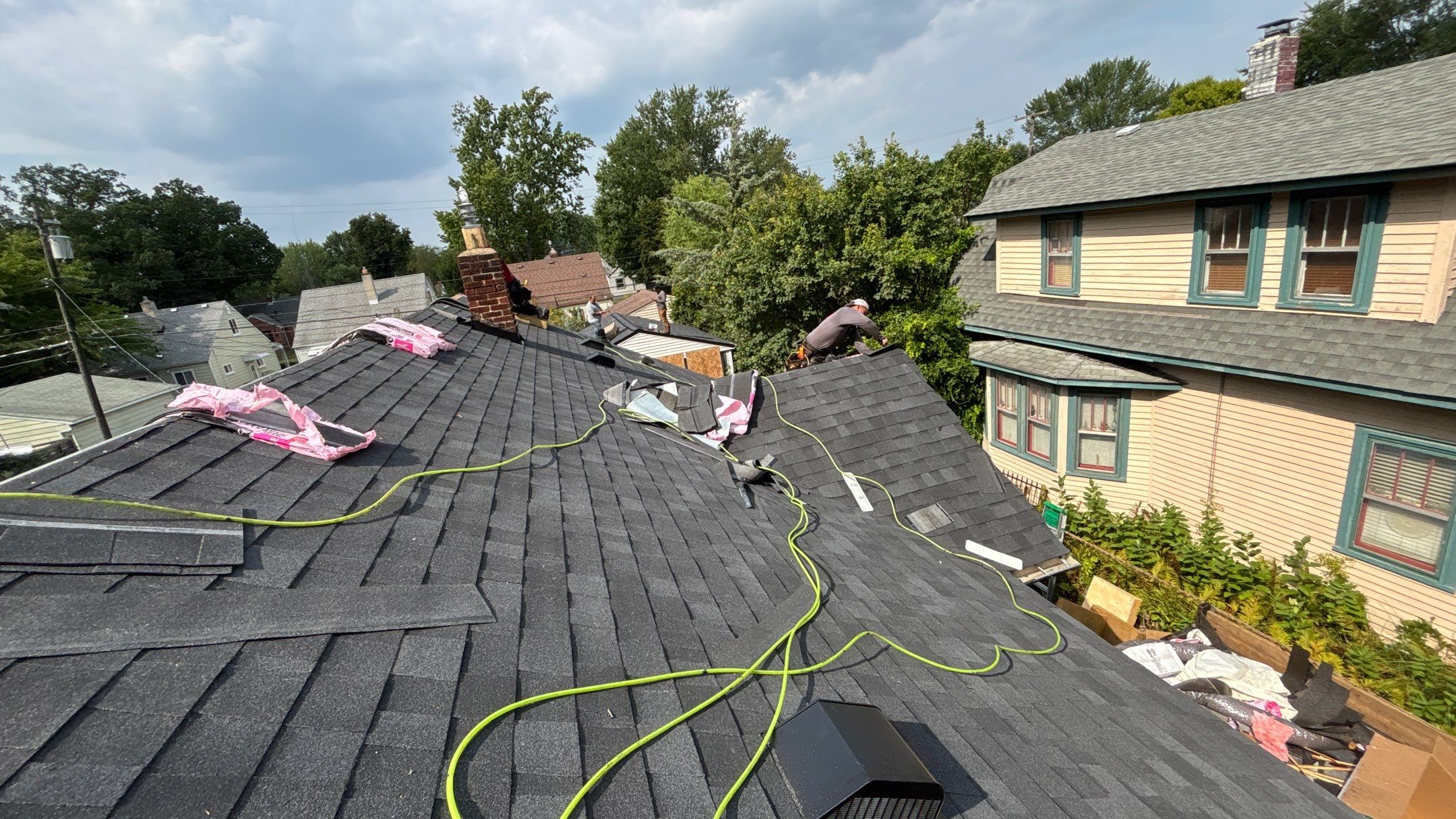 Roof Replacement using Owens Corning Onyx Black by 180 Contractors