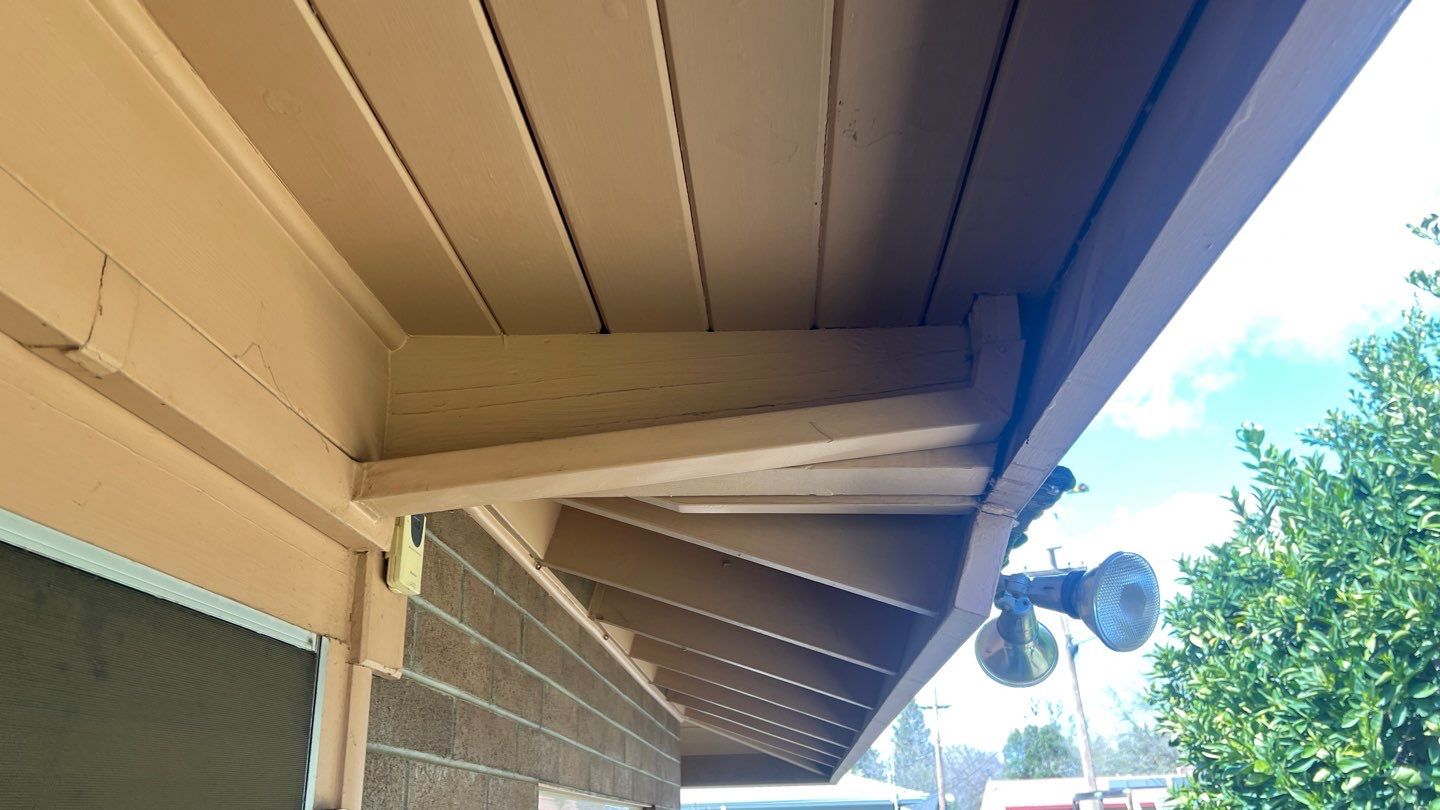 Installation of Certainteed Presidential shingles on residential house by Straight Edge Roofing Inc