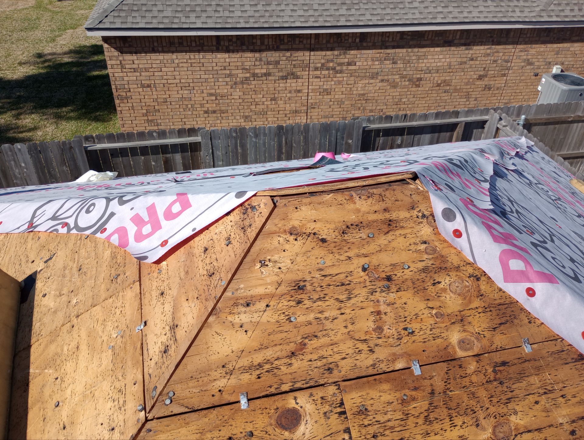 Residential Roofing Installation using Owen's Corning Duration (Lifetime) Shingles by Roof Repair Company