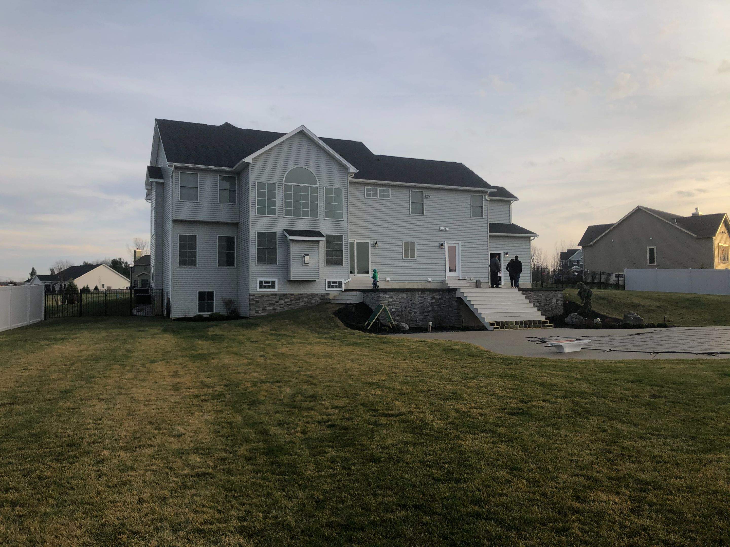 Outdoor Living - Addition by Ivy Lea Construction