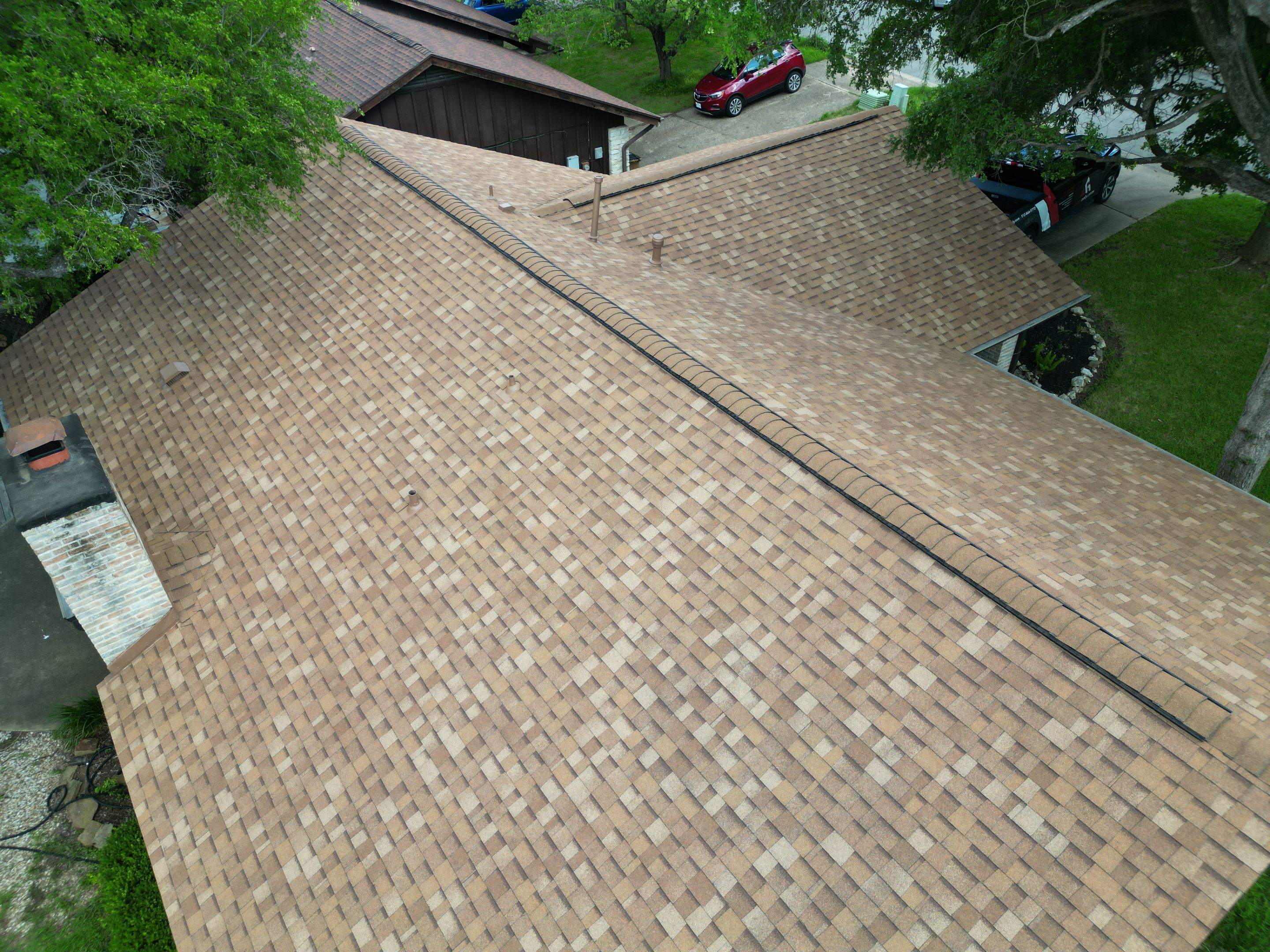 Desert Tan - Owens Corning TruDefinition Duration Oakridge by RoofsOnly.com