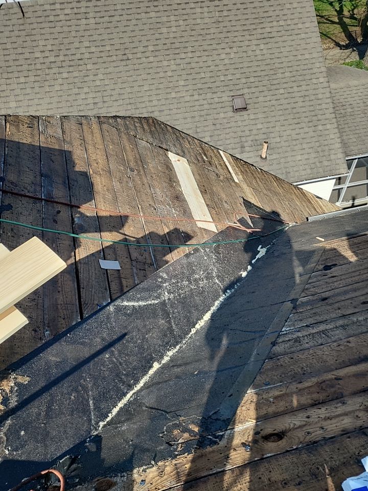 ATLAS PINNACLE COLOR: WEATHERED WOOD DRIP EDGE: MUSKET BROWN by Eagle Eye Roofing