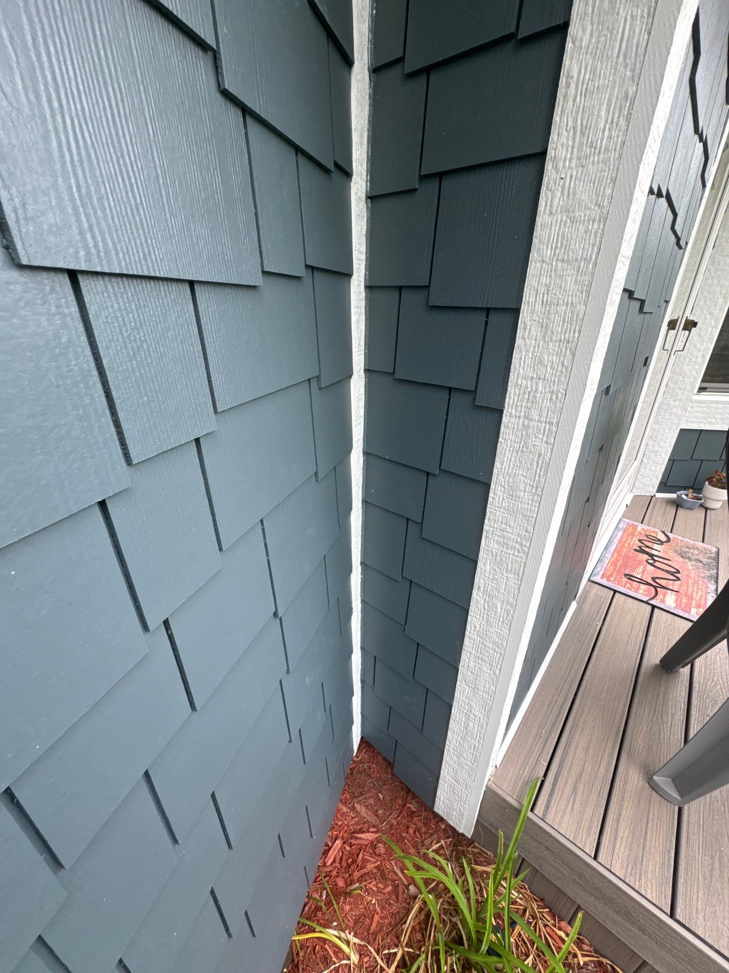 Siding Replacement using Hardie Plank S8 1/4" by 180 Contractors