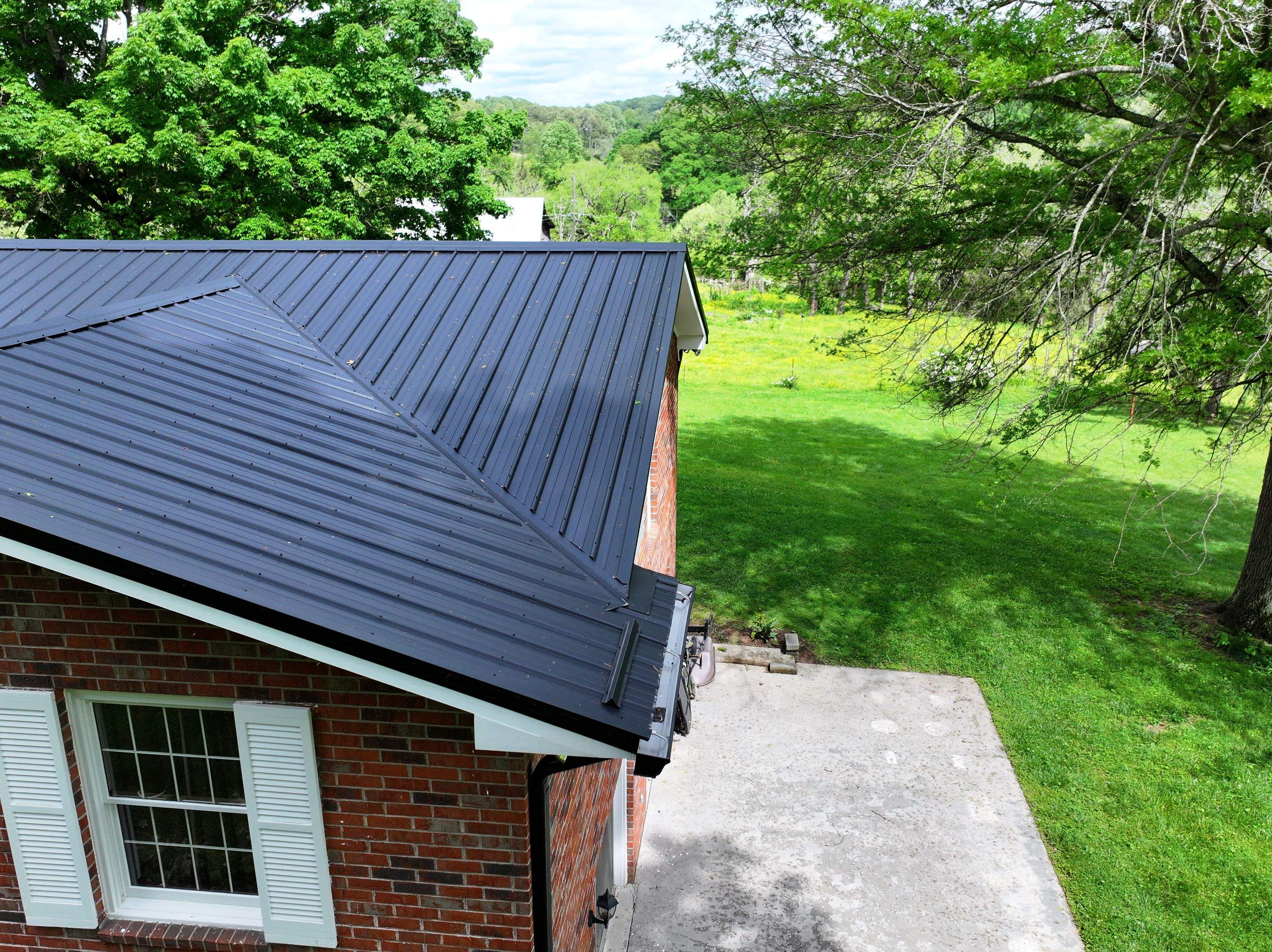 Roles Residence by Omnia Roofing
