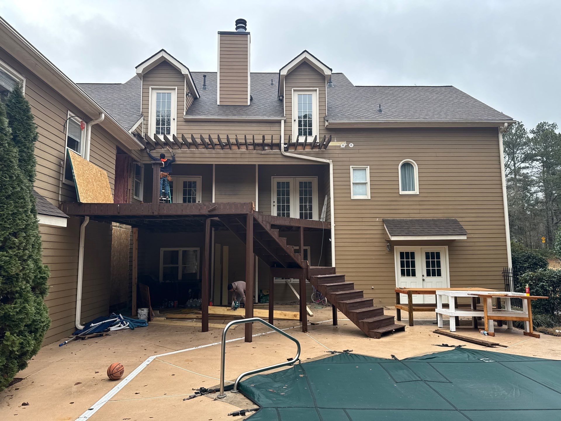 Elevated Deck and Screened-In Porch Replacement in Powder Springs by Swift Home Renovations