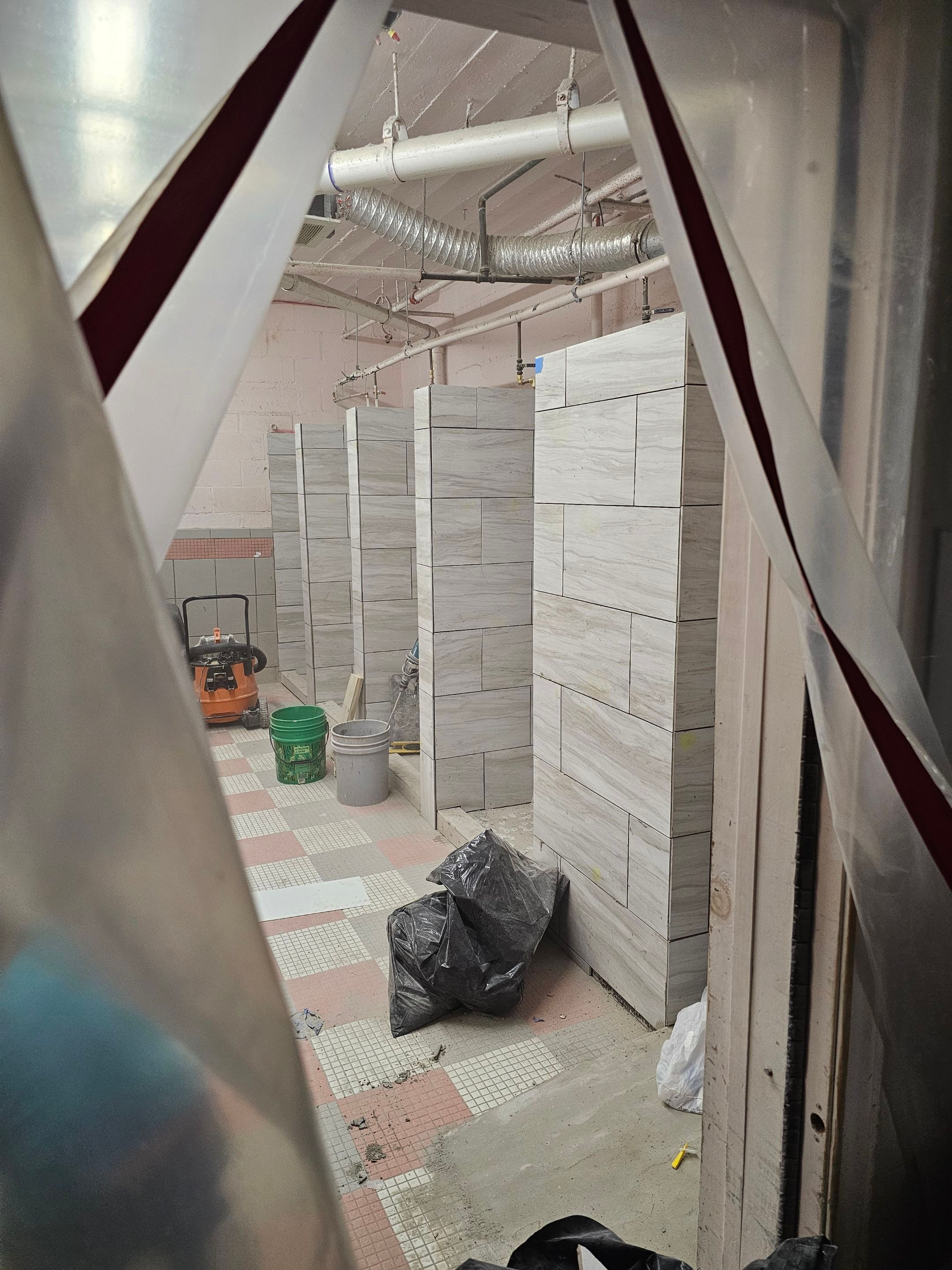 Showers & Storage by EL-GC LLC