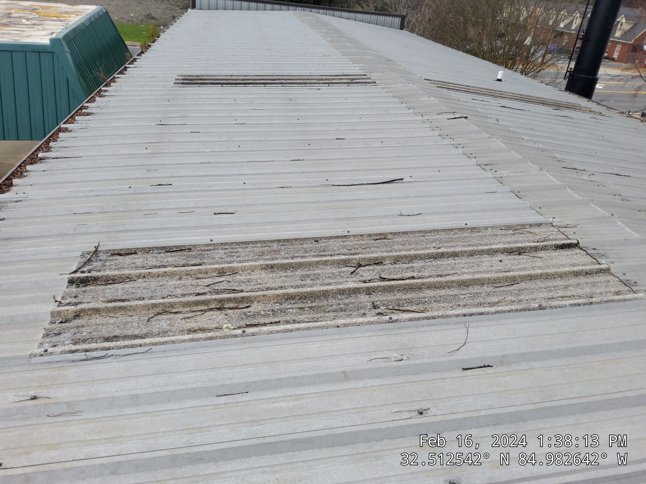 Master Clean Roof and Gutter Cleaning by iGreen Solutions
