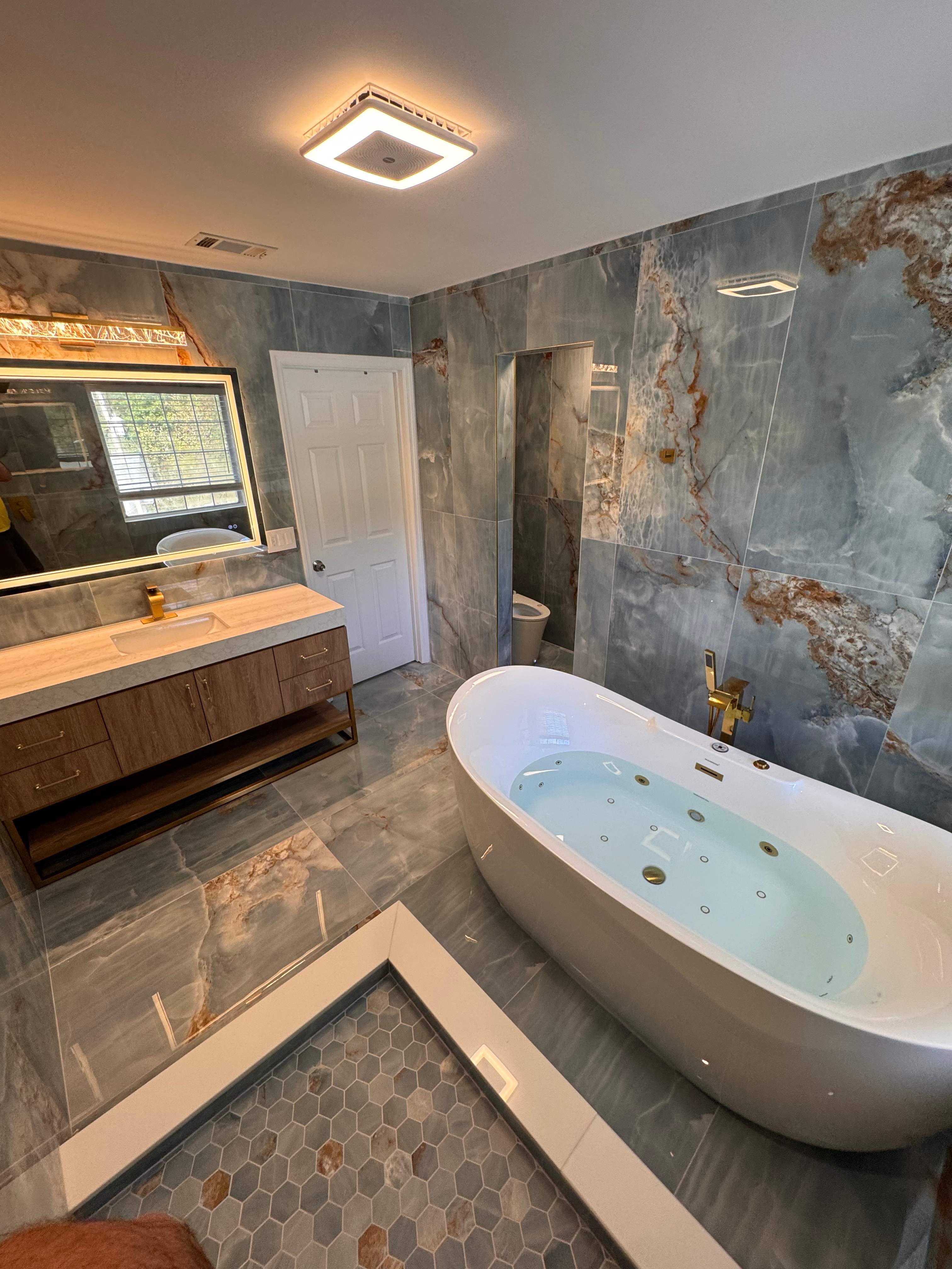 Master bathroom renovation by Prudencio