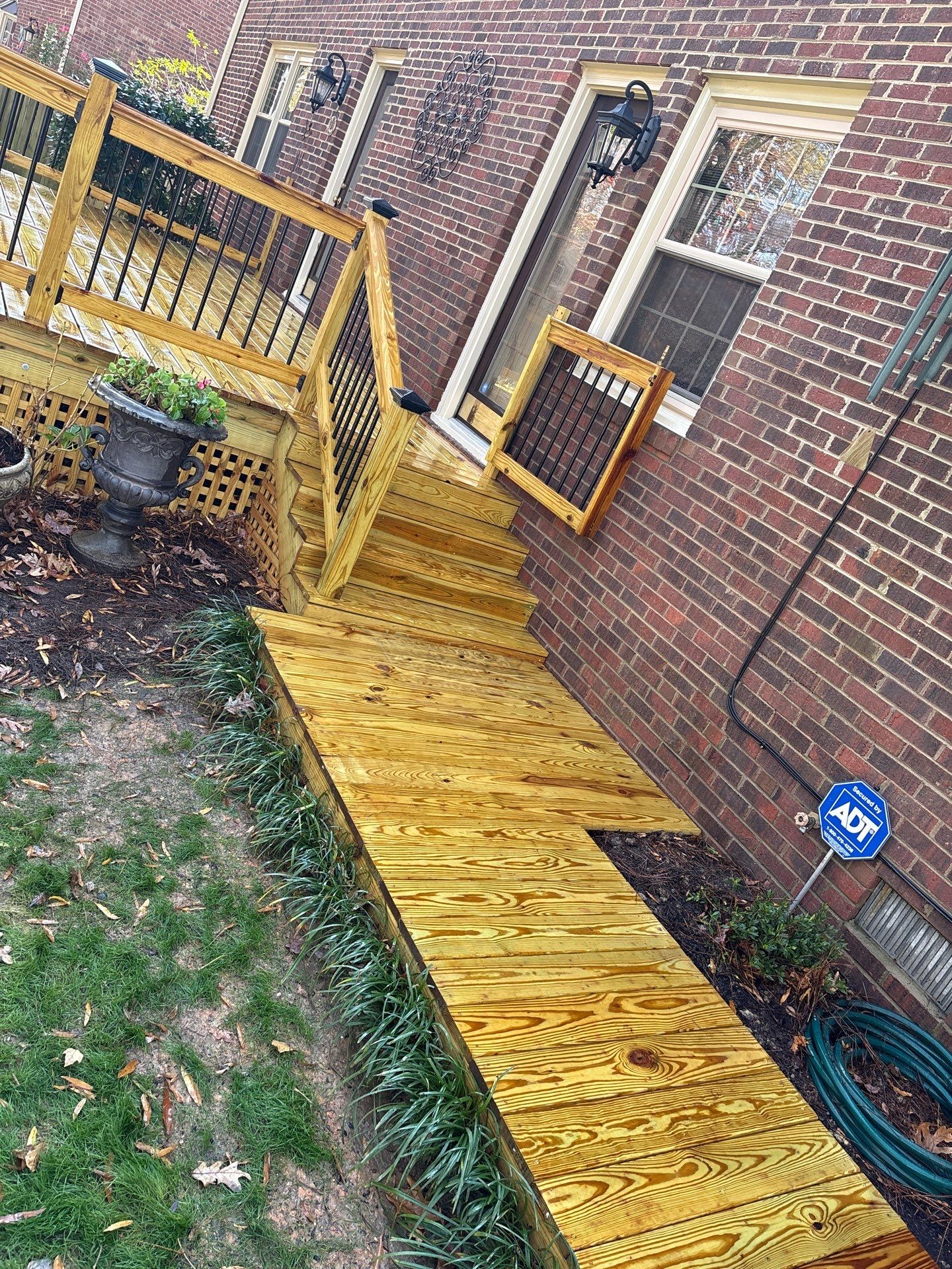 Wood Deck using Wood Sealant by DuraSeal