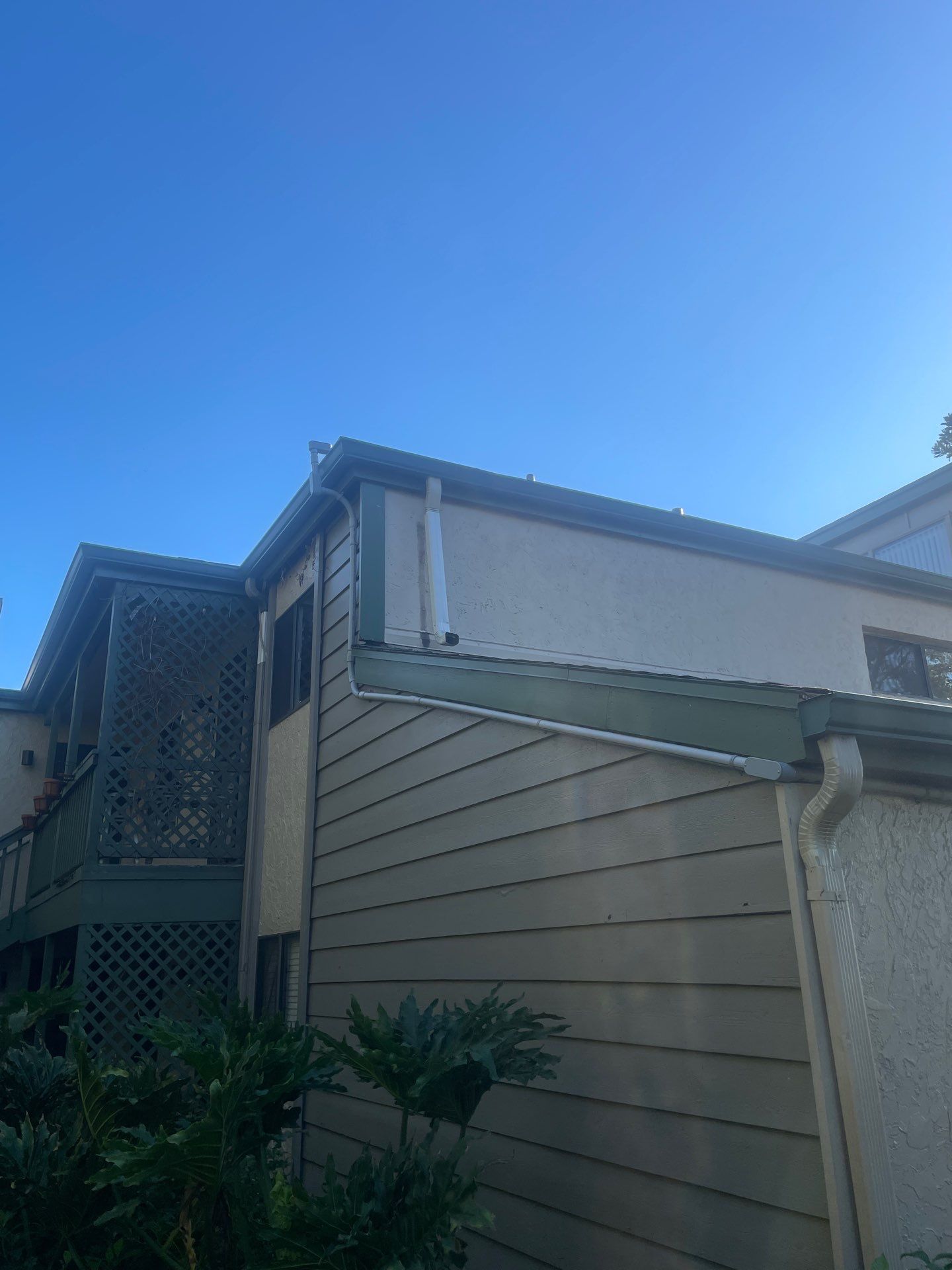 White Gutters Repair and Installation in Sarasota FL by Gutter Professors