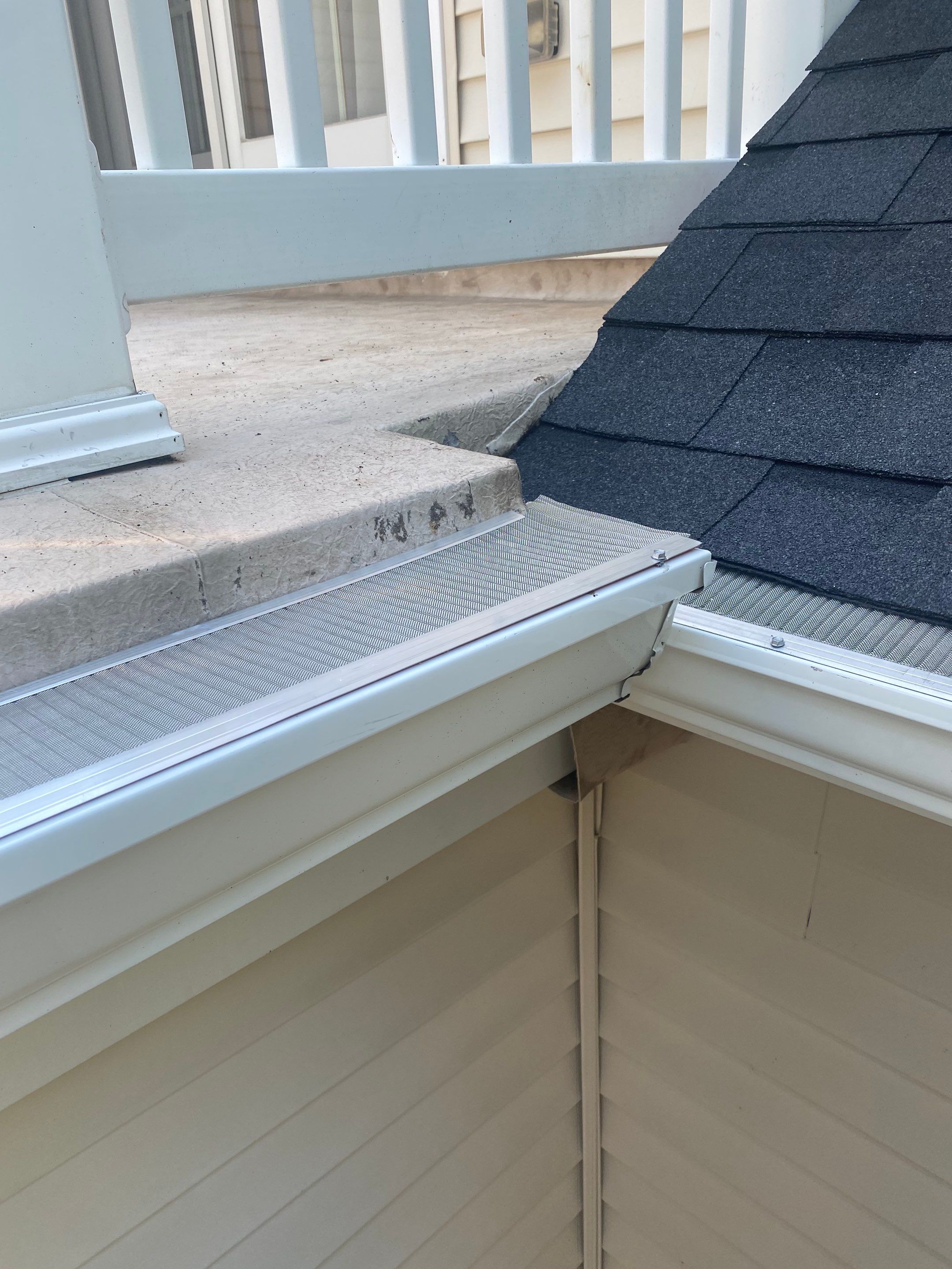 McLean: Residential Roof Installation with Landmark Pro Designer Shingles in Max Def Moire Black by RM Banning, Inc.