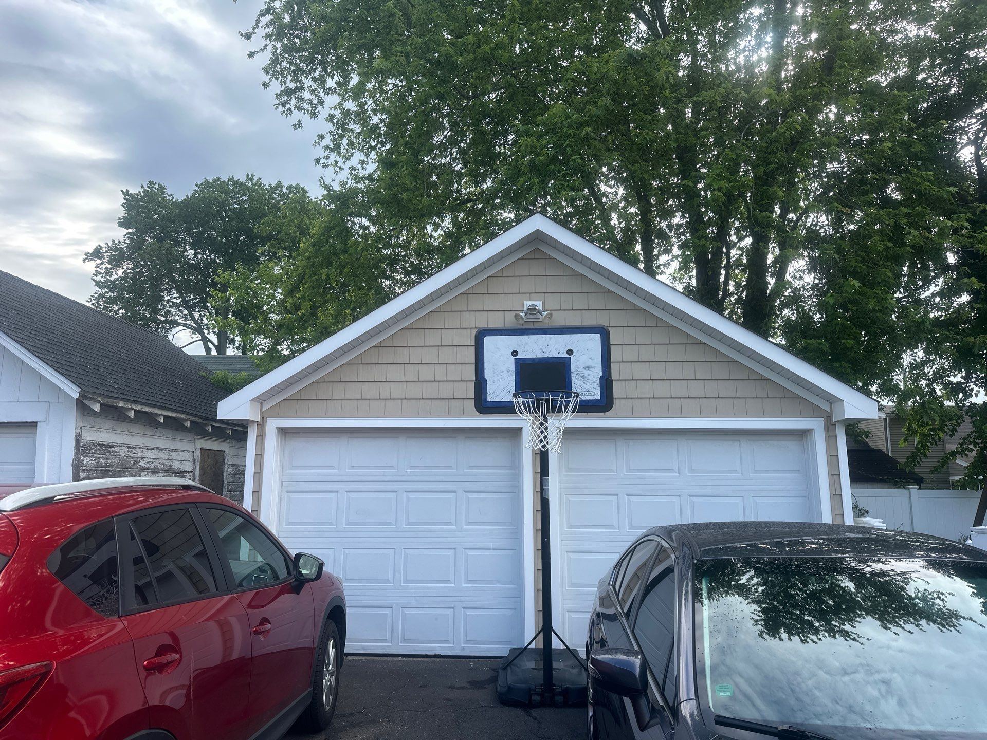 Siding Installation using CertainTeed Mainstreet Vinyl Siding - Savannah Wicker by A Plus Exterior