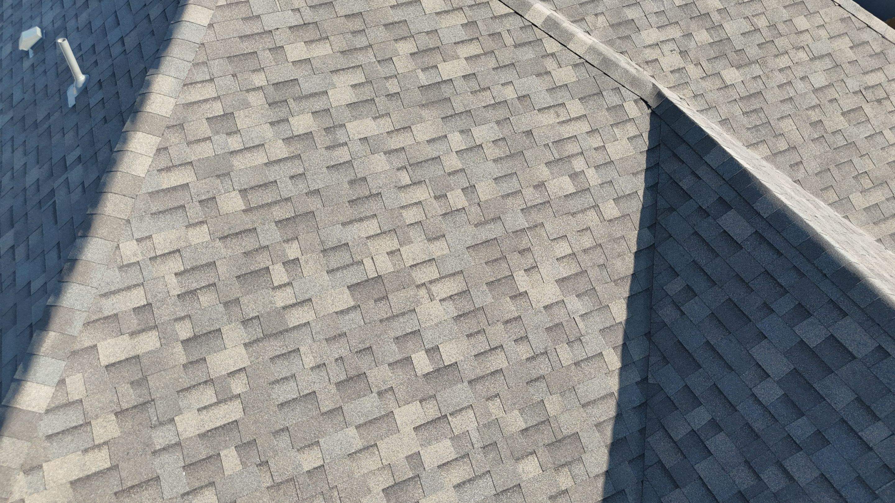 Weathered Wood - Malarkey Vista by RoofsOnly.com