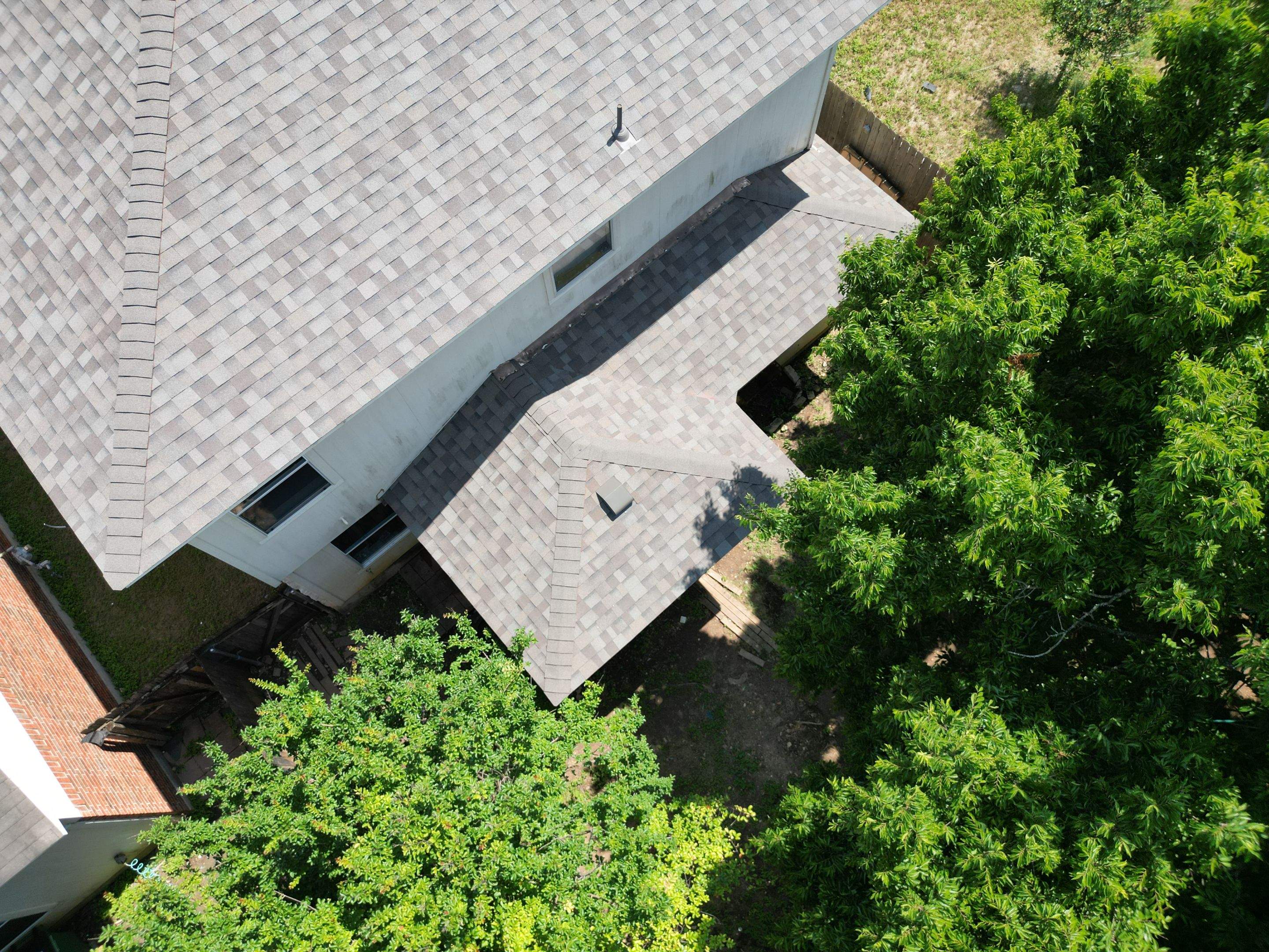 Driftwood - Owens Corning TruDefinition Duration by RoofsOnly.com