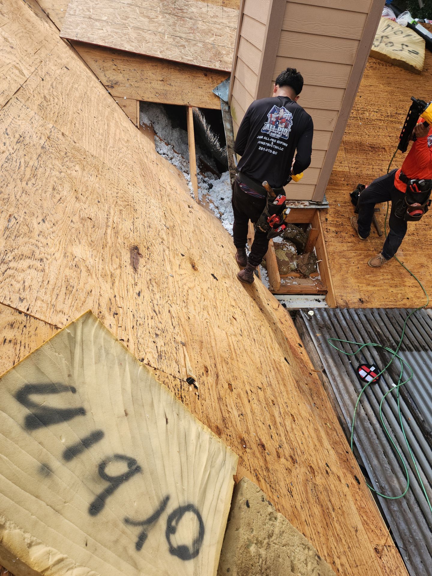 Residential Roofing Repair using Owen's Corning Duration (Lifetime) Shingles by Roof Repair Company