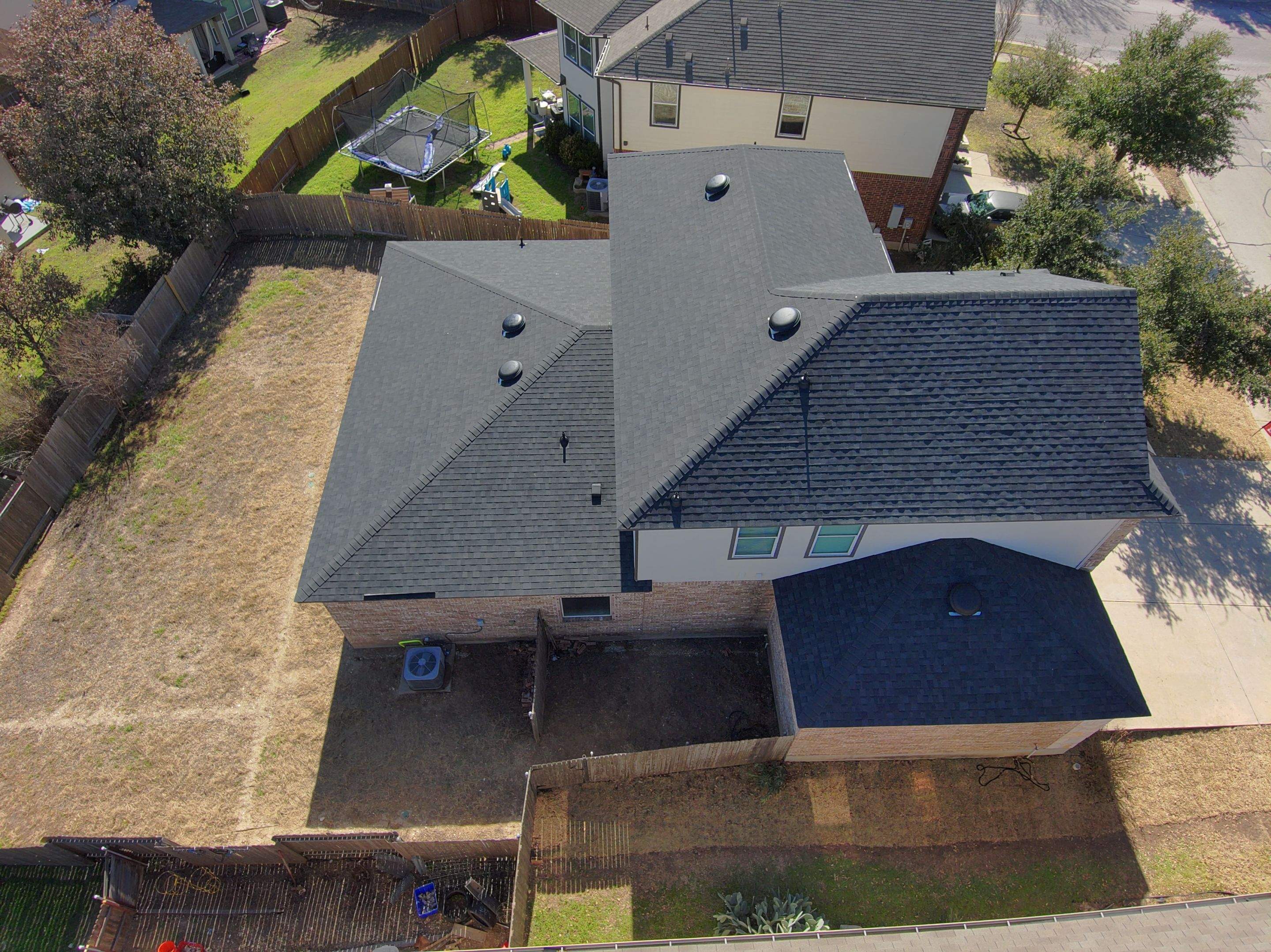 Onyx Black - Owens Corning TruDefinition Duration by RoofsOnly.com