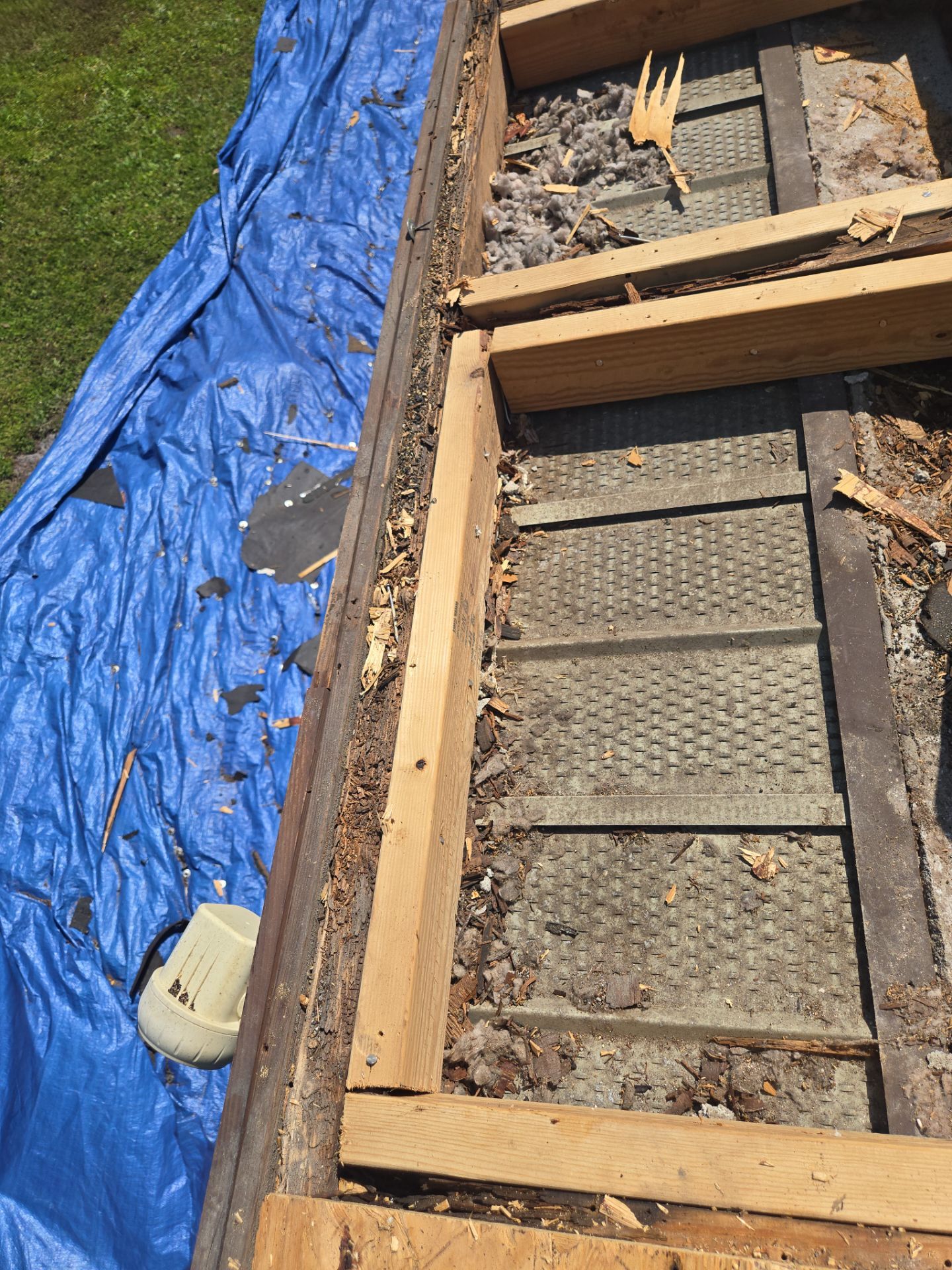 Project in Largo 33773 by Mitchell Roofing Company LLC 