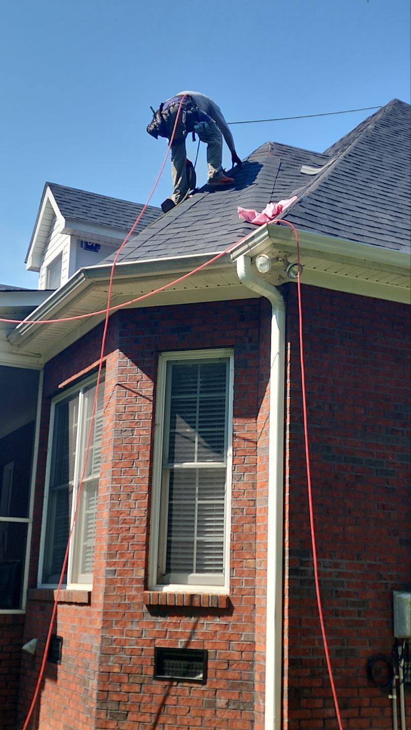 Residential Roofing Installation using Owens Corning® Oakridge Onyx Black by Indigo State Roofing