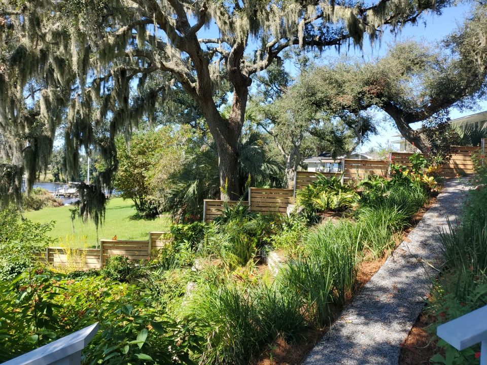 Custom Horizontal Fence  by Hip Square Fence Inc.