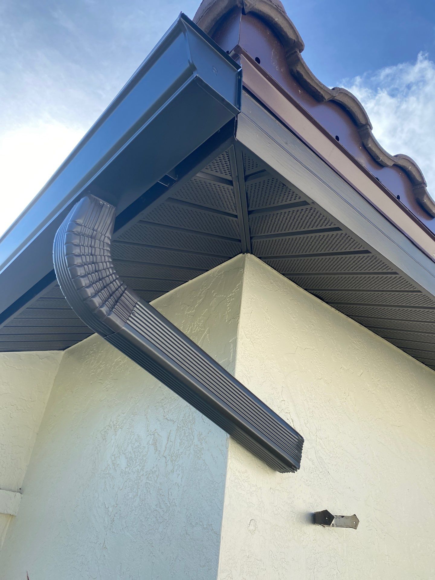 Black Seamless Gutters for Modern Homes in Punta Gorda by Gutter Professors