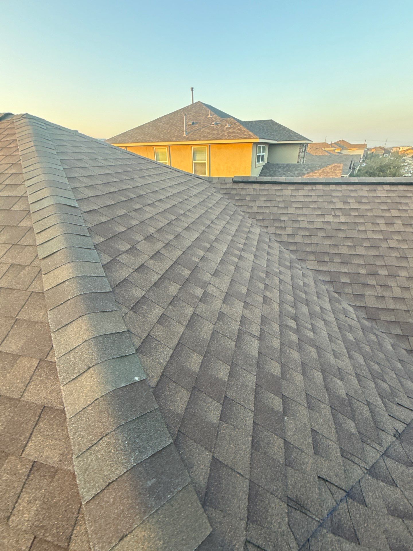 5-Star Wind-Resistant Transformation in Round Rock — Customer Happiness Delivered by Cool Roofs