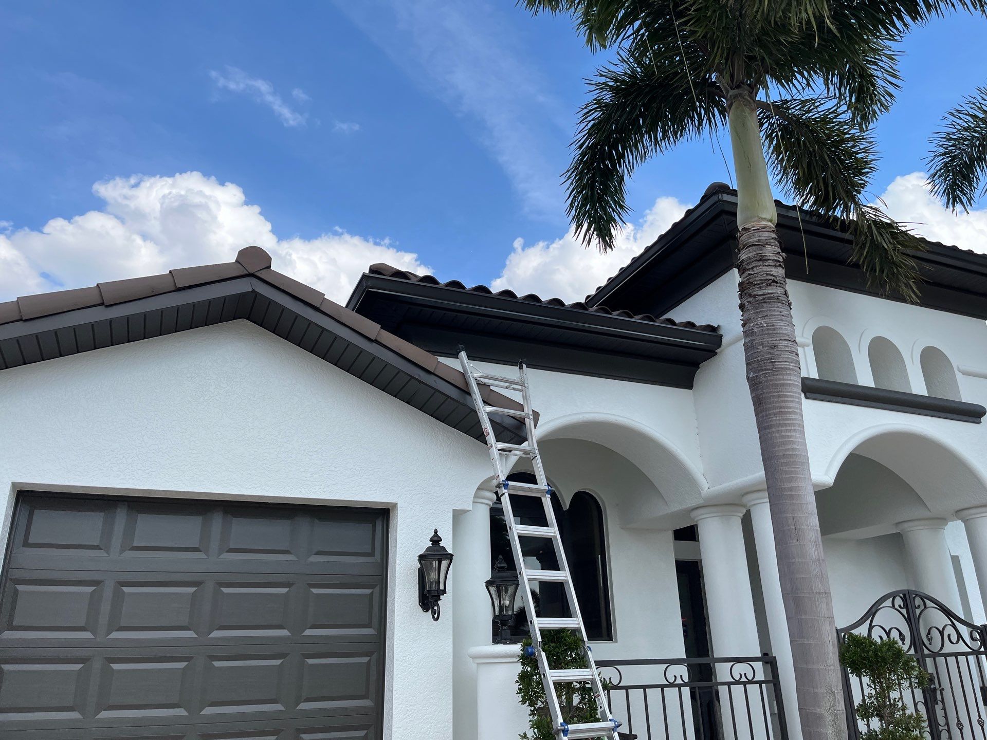 Stylish seamless gutters in Cape Coral FL by Gutter Professors