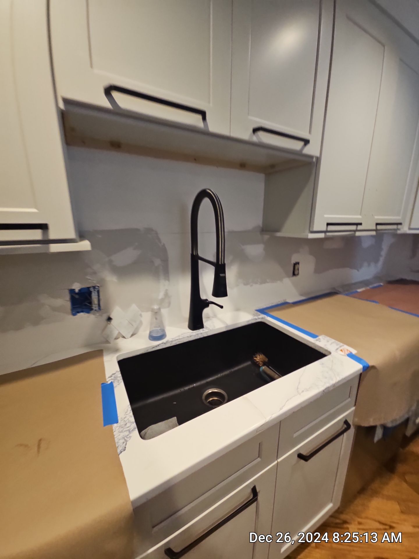Glamorous Kitchen Backsplash  by Footprints Floors of Nashville