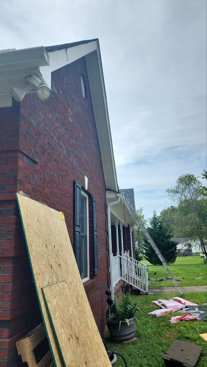 Residential Roofing Installation using Owens Corning® Oakridge Onyx Black by Indigo State Roofing