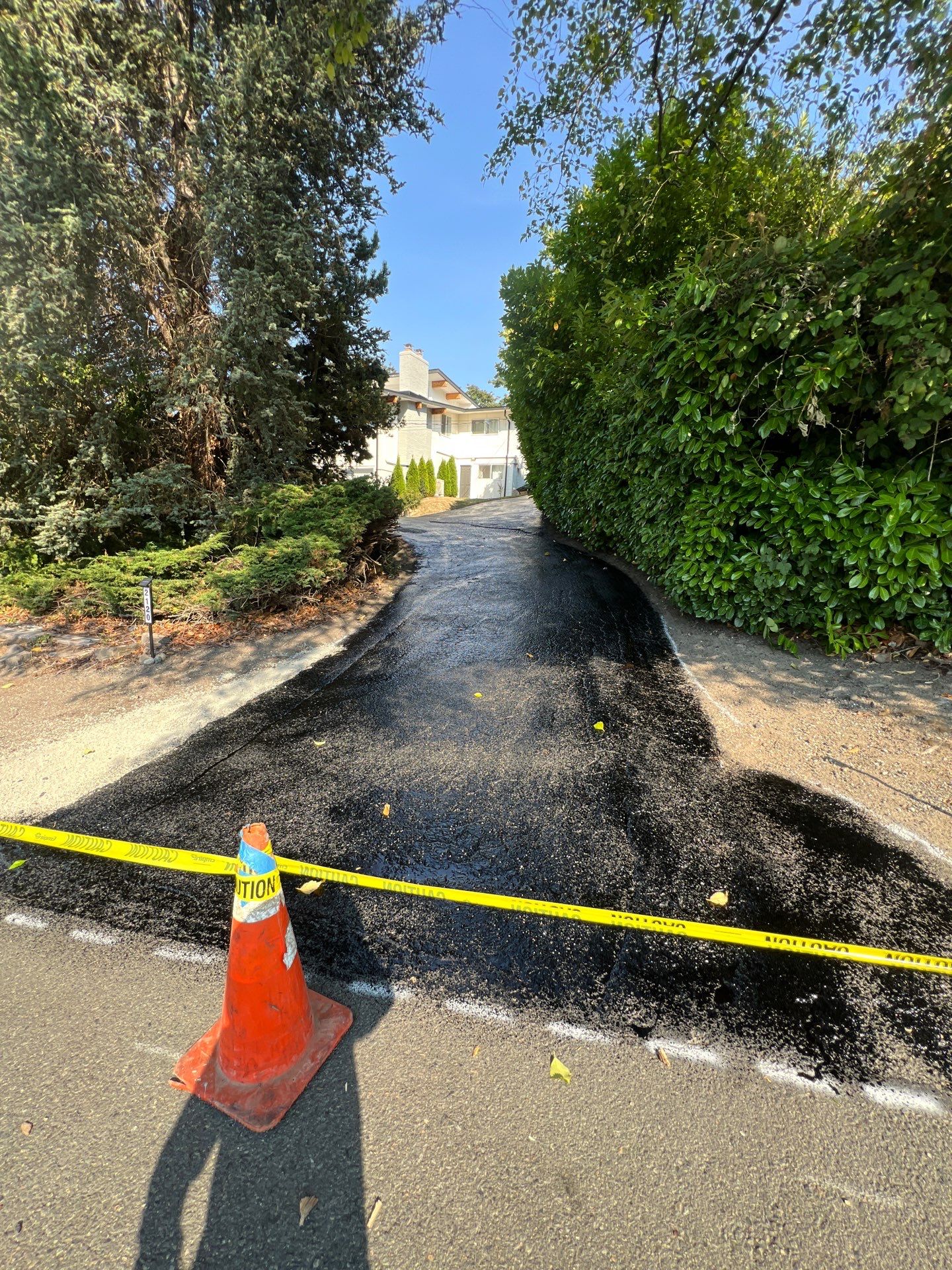 Sealcoat Driveway Repair | Everett  by Jireh Asphalt & Concrete Inc 